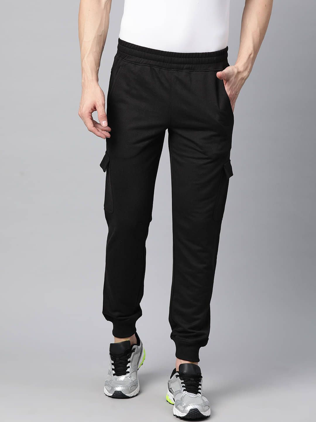     			Alcis Black Cotton Blend Men's Joggers ( Pack of 1 )