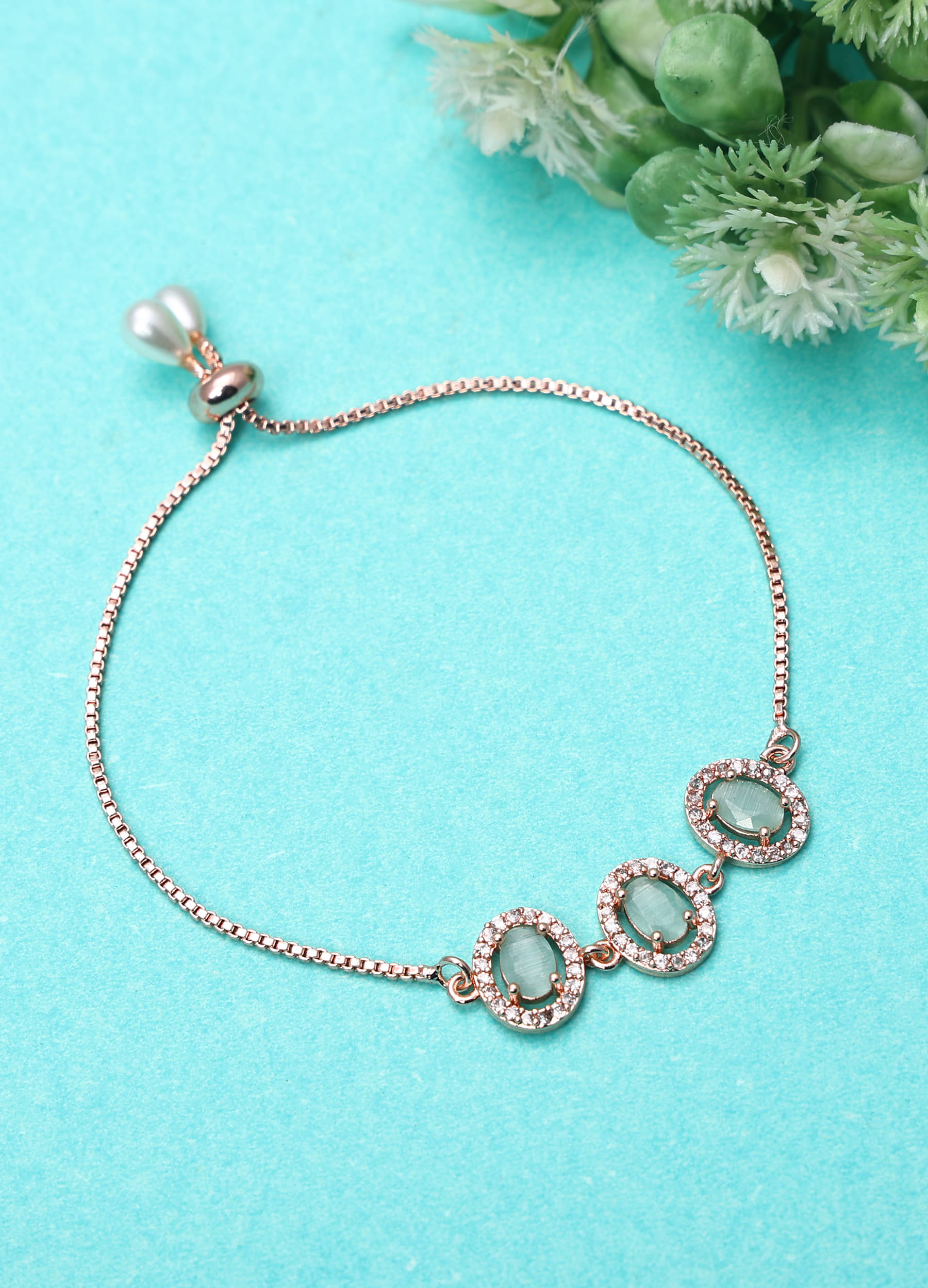     			Sunhari Jewels Mint Green Bracelet ( Pack of 1 )