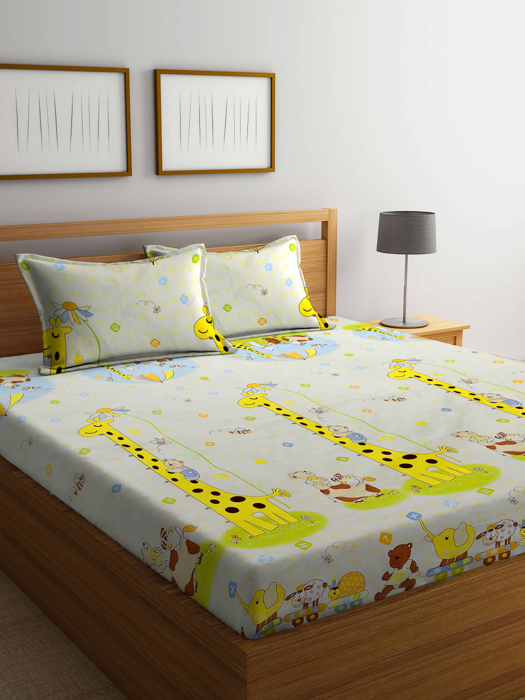 FABINALIV Poly Cotton 1 Double Bedsheet with 2 Pillow Covers ( White ) FABINALIV Poly Cotton 1 Double Bedsheet with 2 Pillow Covers ( White )