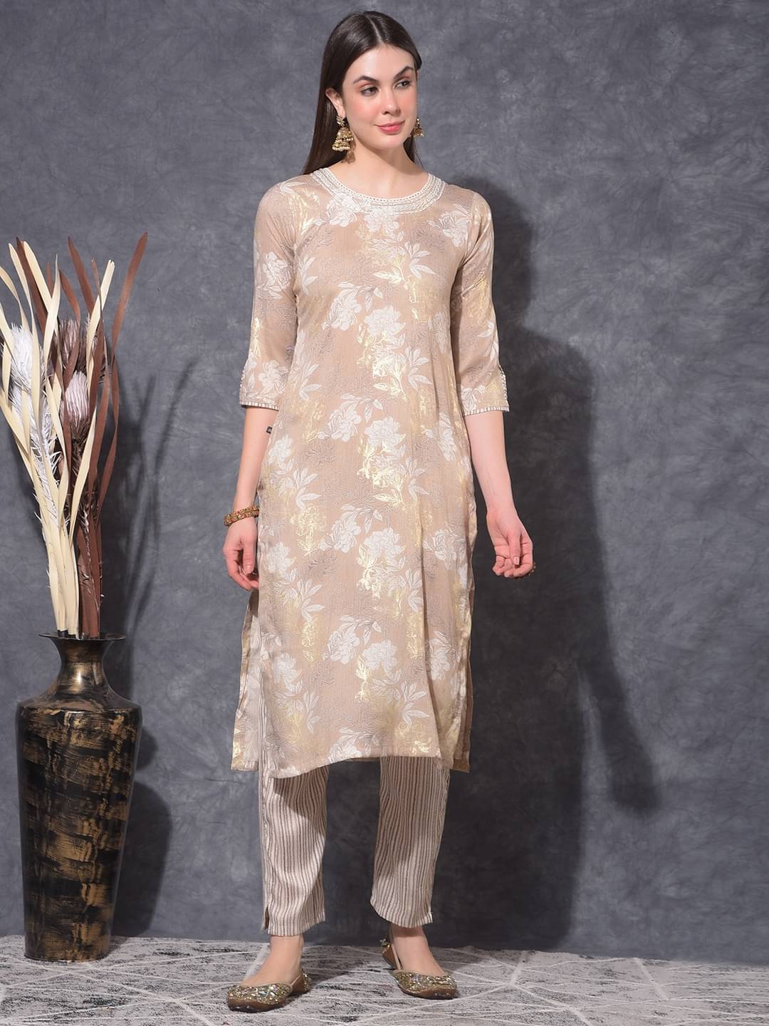 Mamoose Rayon Printed Kurti With Pants Women's Stitched Salwar Suit - Brown ( Pack of 1 ) Mamoose Rayon Printed Kurti With Pants Women's Stitched Salwar Suit - Brown ( Pack of 1 )