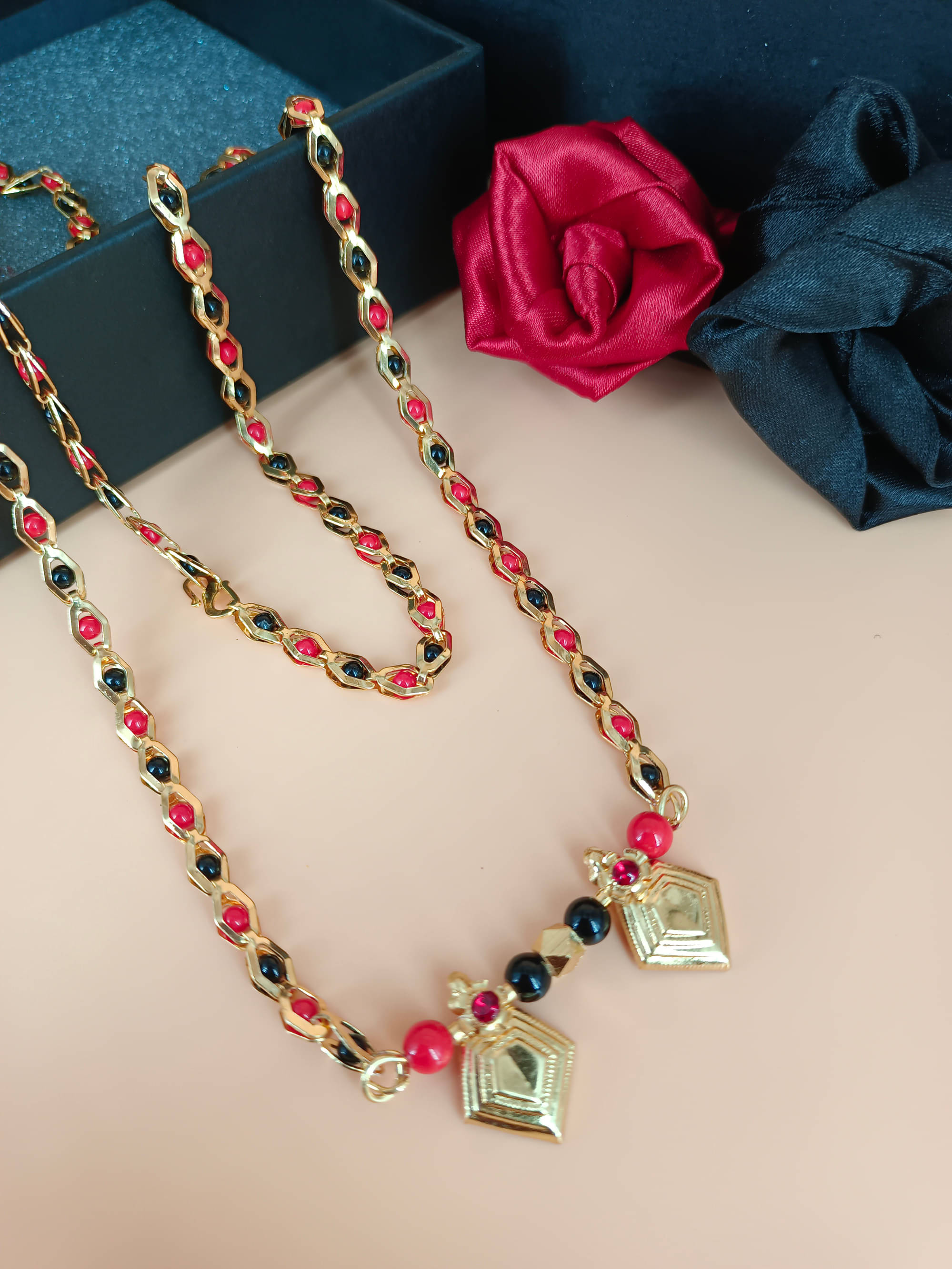 JIPPA Golden Mangalsutra ( Pack of 1 )     			JIPPA Golden Mangalsutra ( Pack of 1 )