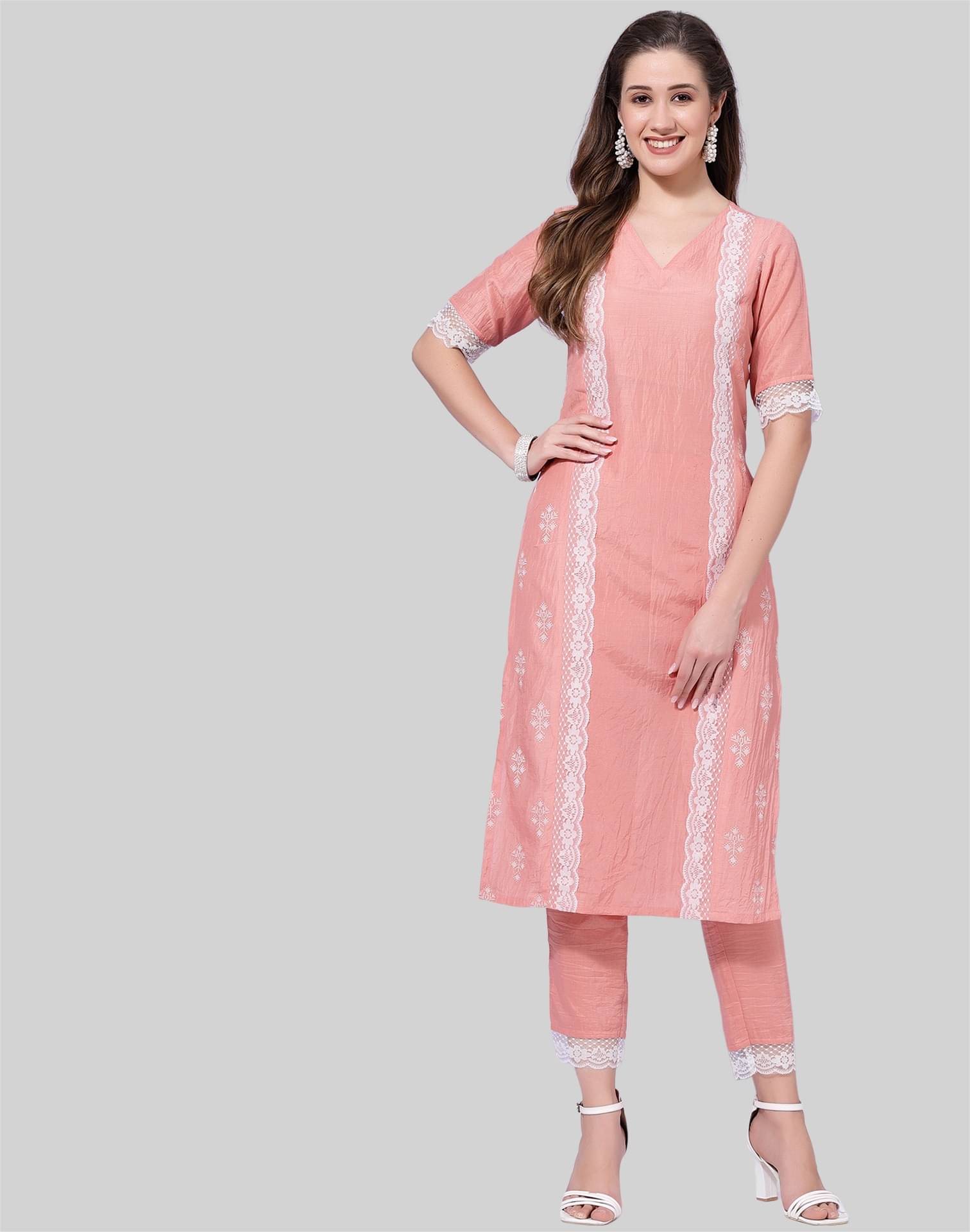 Skylee Chiffon Printed Kurti With Pants Women's Stitched Salwar Suit - Peach ( Pack of 1 ) Skylee Chiffon Printed Kurti With Pants Women's Stitched Salwar Suit - Peach ( Pack of 1 )