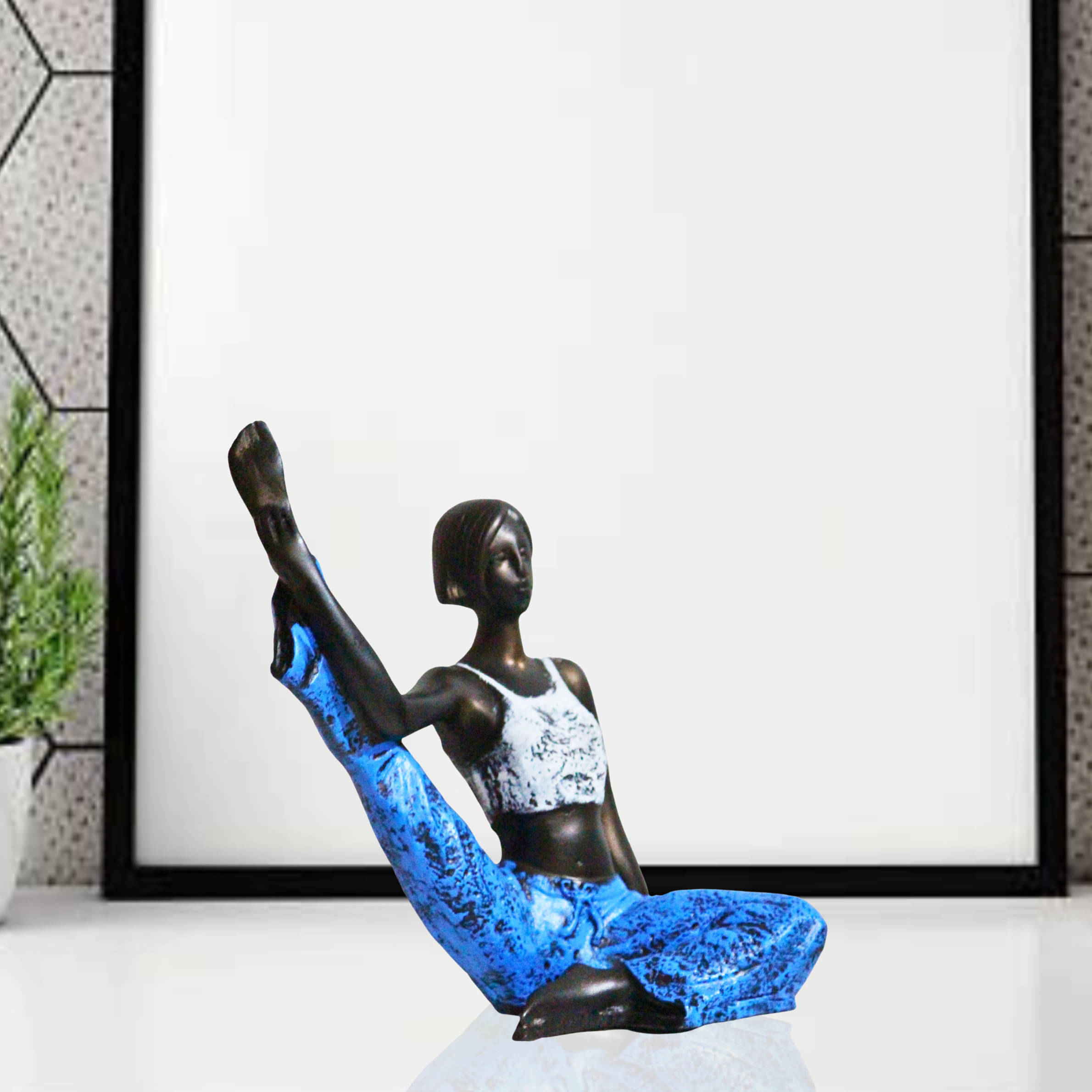 BECKON VENTURE Couple & Human Figurine 23.5 cm - Pack of 1 BECKON VENTURE Couple & Human Figurine 23.5 cm - Pack of 1