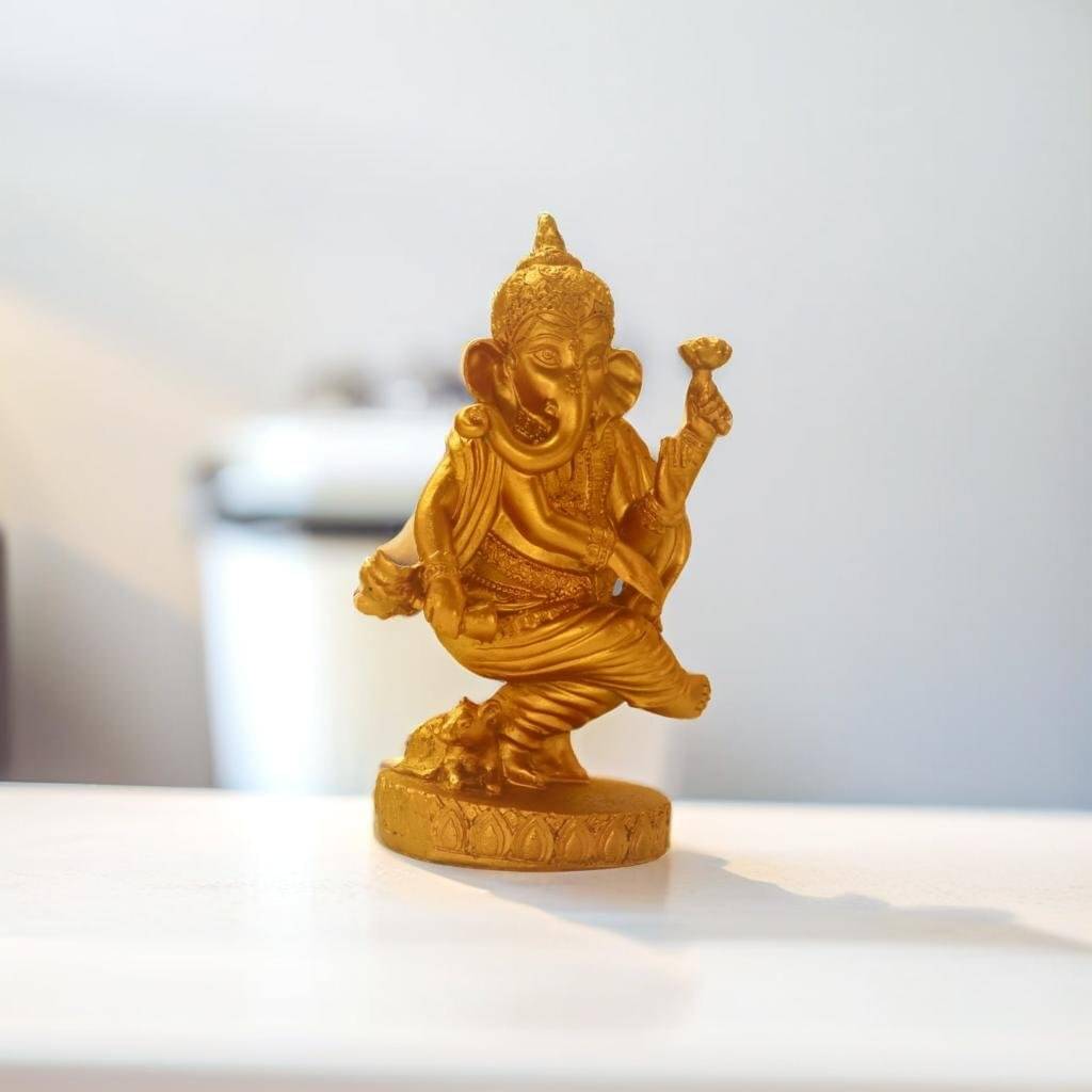     			BECKON VENTURE Palm Ganesha Showpiece 18 cm - Pack of 1