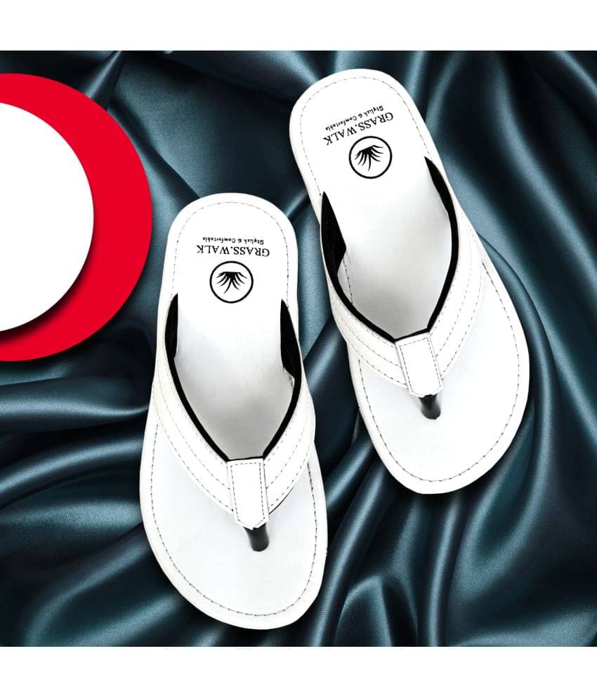     			GRASS WALK White Men's Thong Flip Flop