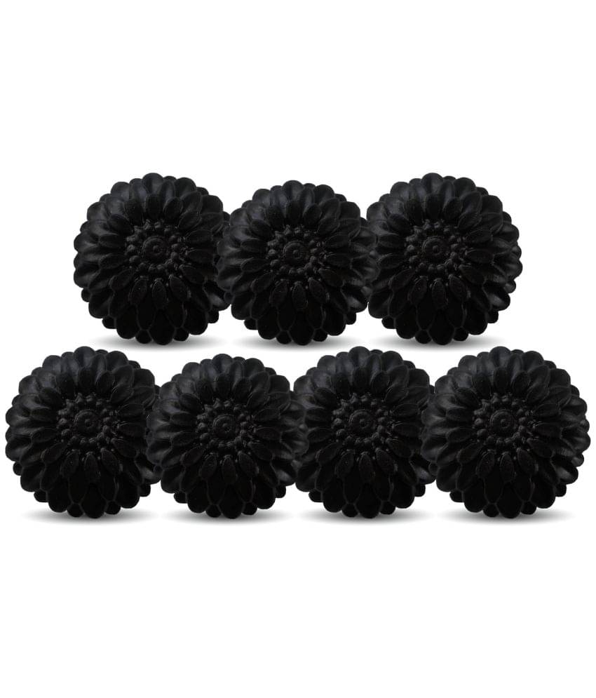Kuraiy Activated Charcoal Deep Cleansing Bath Soap, 100g (Pack of 7) (7x 100 g) Kuraiy Activated Charcoal Deep Cleansing Bath Soap, 100g (Pack of 7) (7x 100 g)