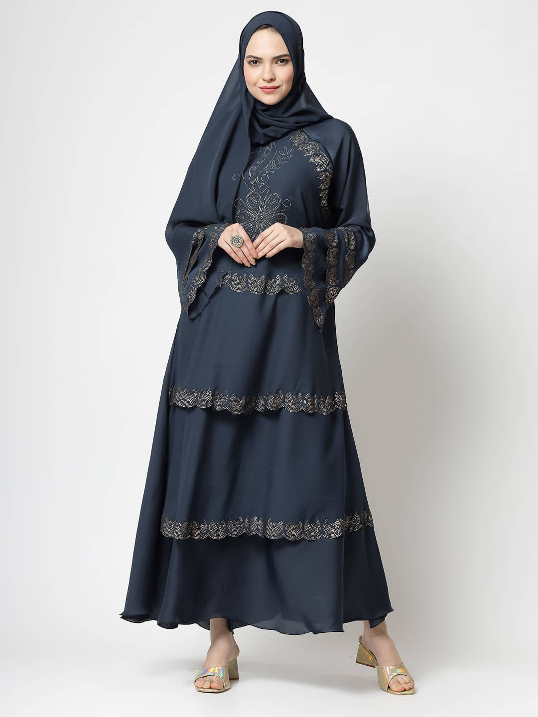 Klotthe Grey Polyester Unstitched Burqas without Hijab - Single Klotthe Grey Polyester Unstitched Burqas without Hijab - Single