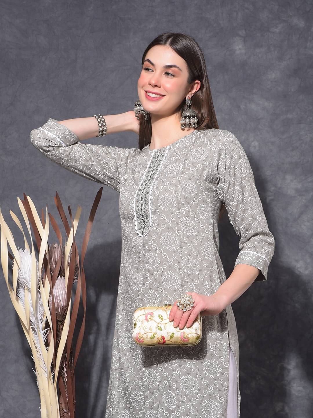    			Mamoose Rayon Printed Straight Women's Kurti - Grey ( Pack of 1 )