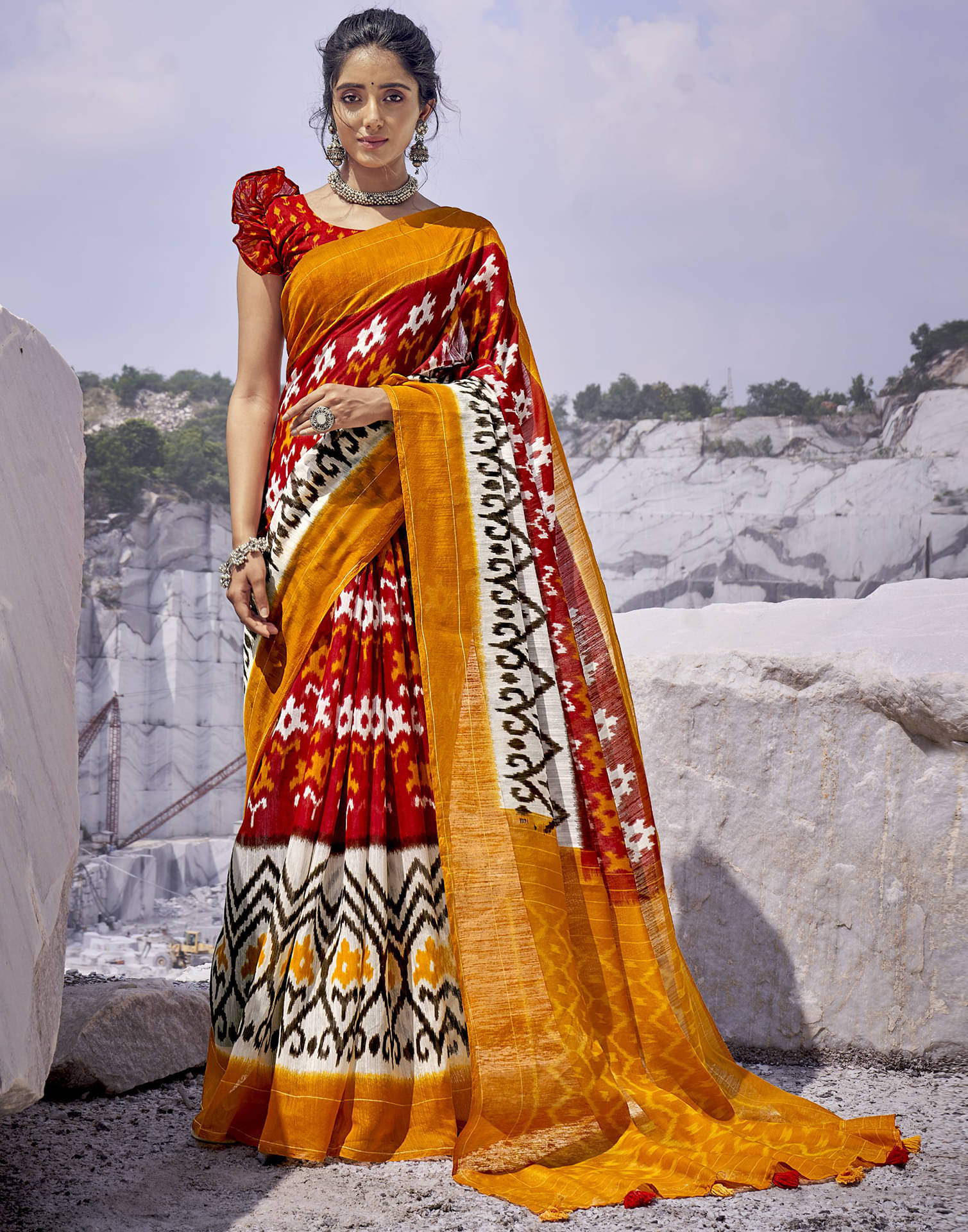 Samah Cotton Blend Printed Saree With Unstitched Blouse Piece ( Maroon ) Samah Cotton Blend Printed Saree With Unstitched Blouse Piece ( Maroon )