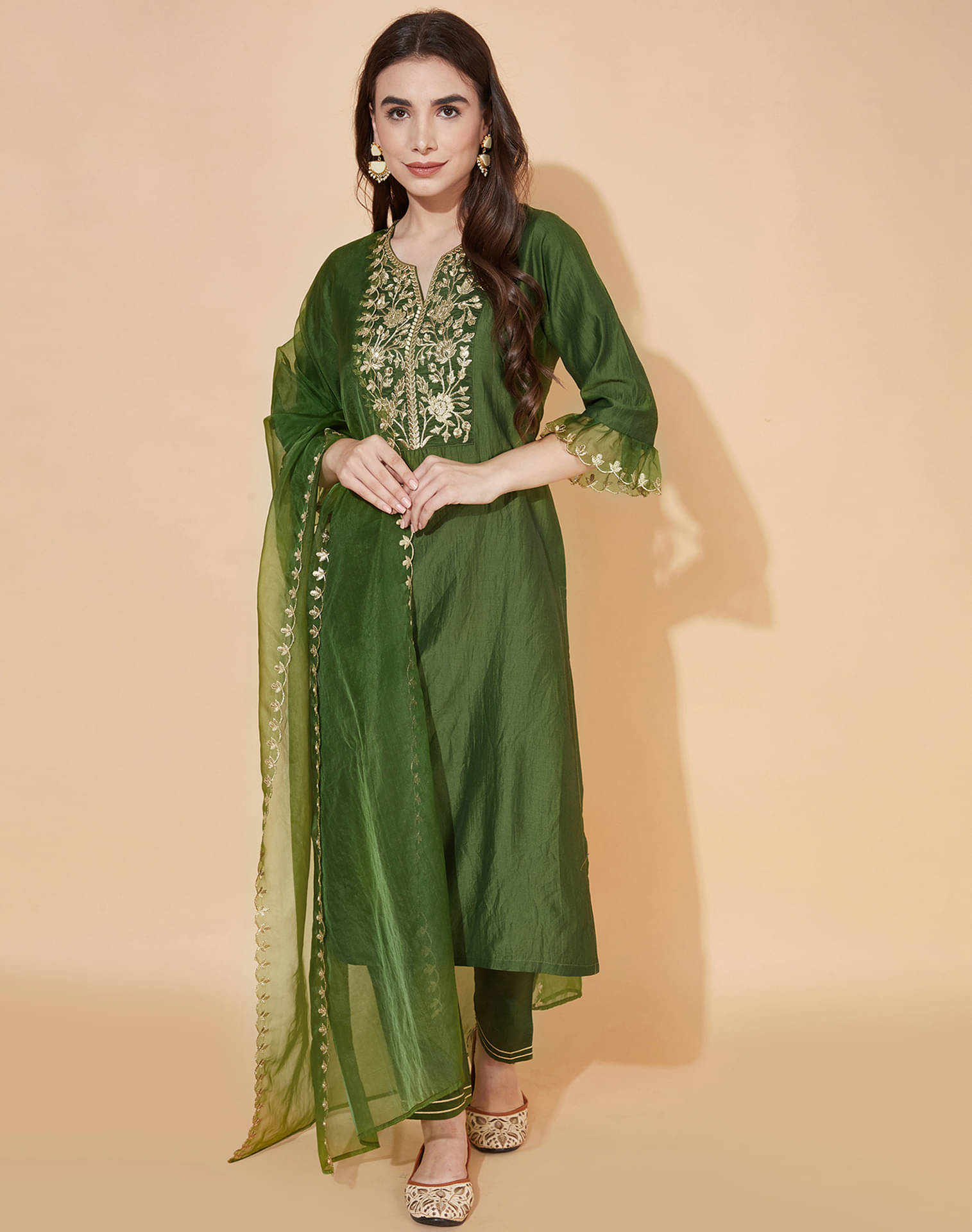 Skylee Chiffon Embroidered Kurti With Pants Women's Stitched Salwar Suit - Green ( Pack of 1 )     			Skylee Chiffon Embroidered Kurti With Pants Women's Stitched Salwar Suit - Green ( Pack of 1 )