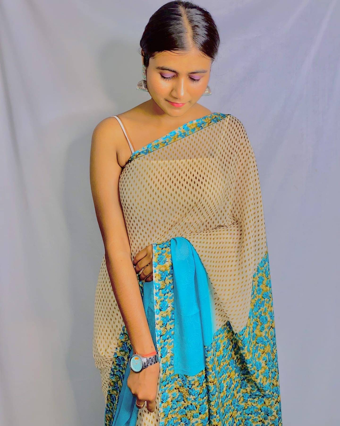 ANAND SAREES Georgette Printed Saree With Unstitched Blouse Piece ( Blue ) ANAND SAREES Georgette Printed Saree With Unstitched Blouse Piece ( Blue )