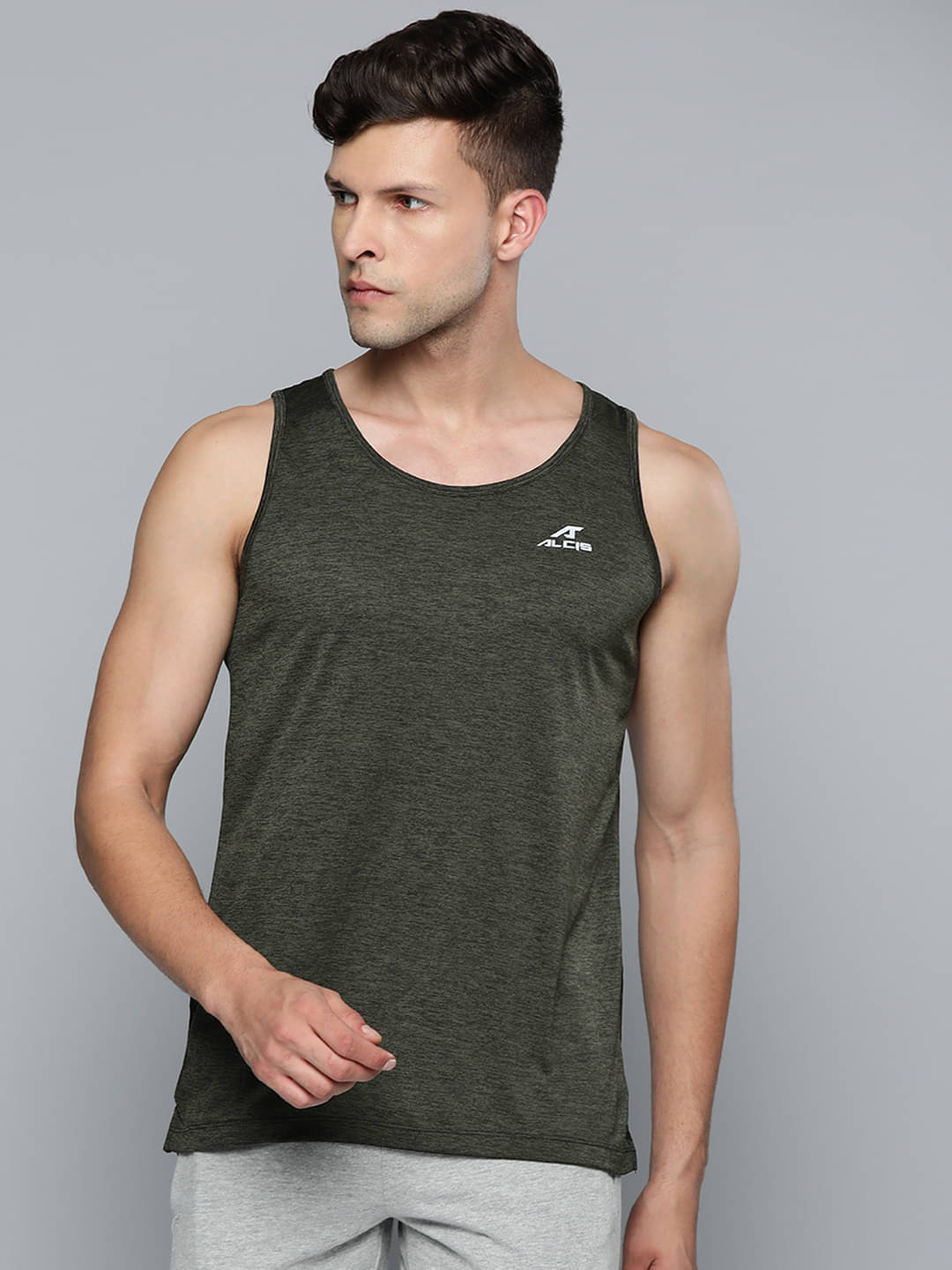 Alcis Olive Polyester Slim Fit Men's Sports T-Shirt ( Pack of 1 ) Alcis Olive Polyester Slim Fit Men's Sports T-Shirt ( Pack of 1 )
