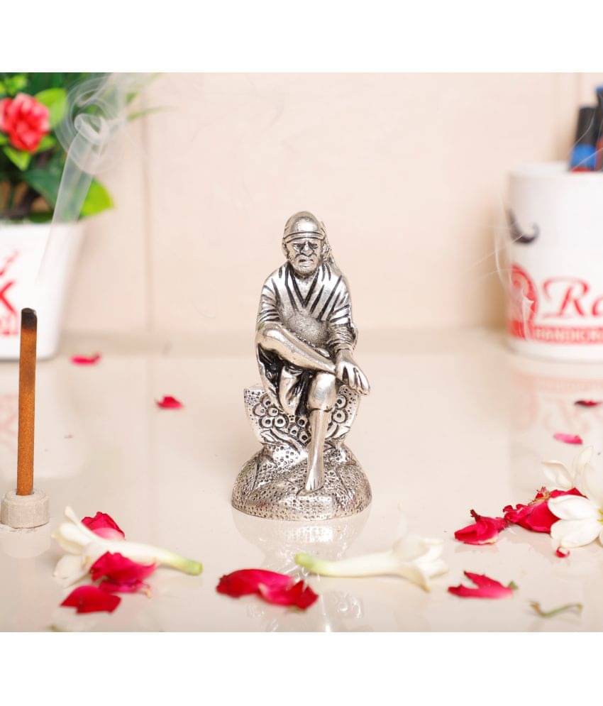 KridayKraft Aluminium Sai Baba Idol ( 11.5 cm ) KridayKraft Aluminium Sai Baba Idol ( 11.5 cm )
