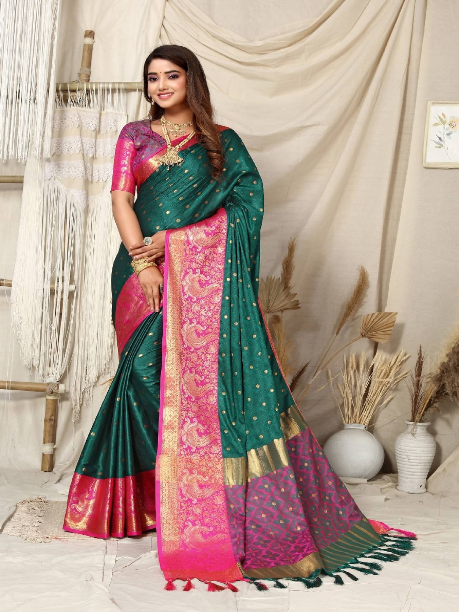 A TO Z CART Jacquard Embellished Saree With Unstitched Blouse Piece ( Pink ) A TO Z CART Jacquard Embellished Saree With Unstitched Blouse Piece ( Pink )