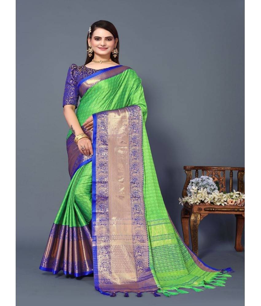     			A TO Z CART Jacquard Embellished Saree With Unstitched Blouse Piece ( Green )