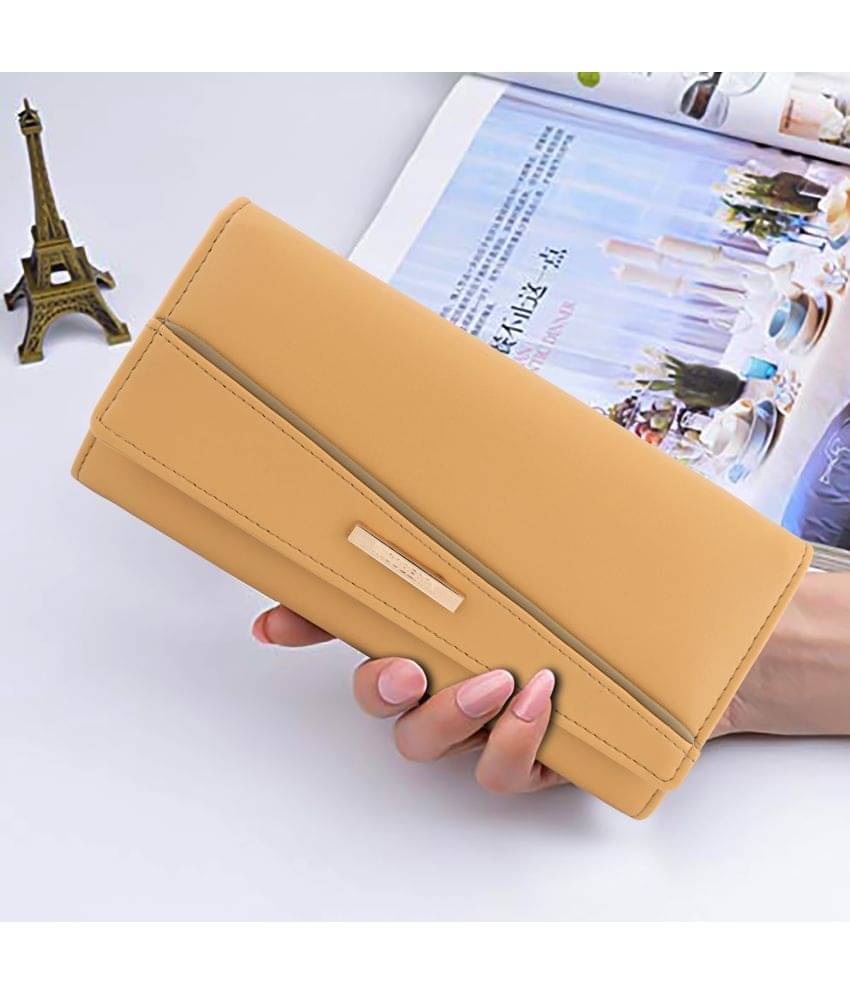     			Nicoberry - Yellow Faux Leather Handheld