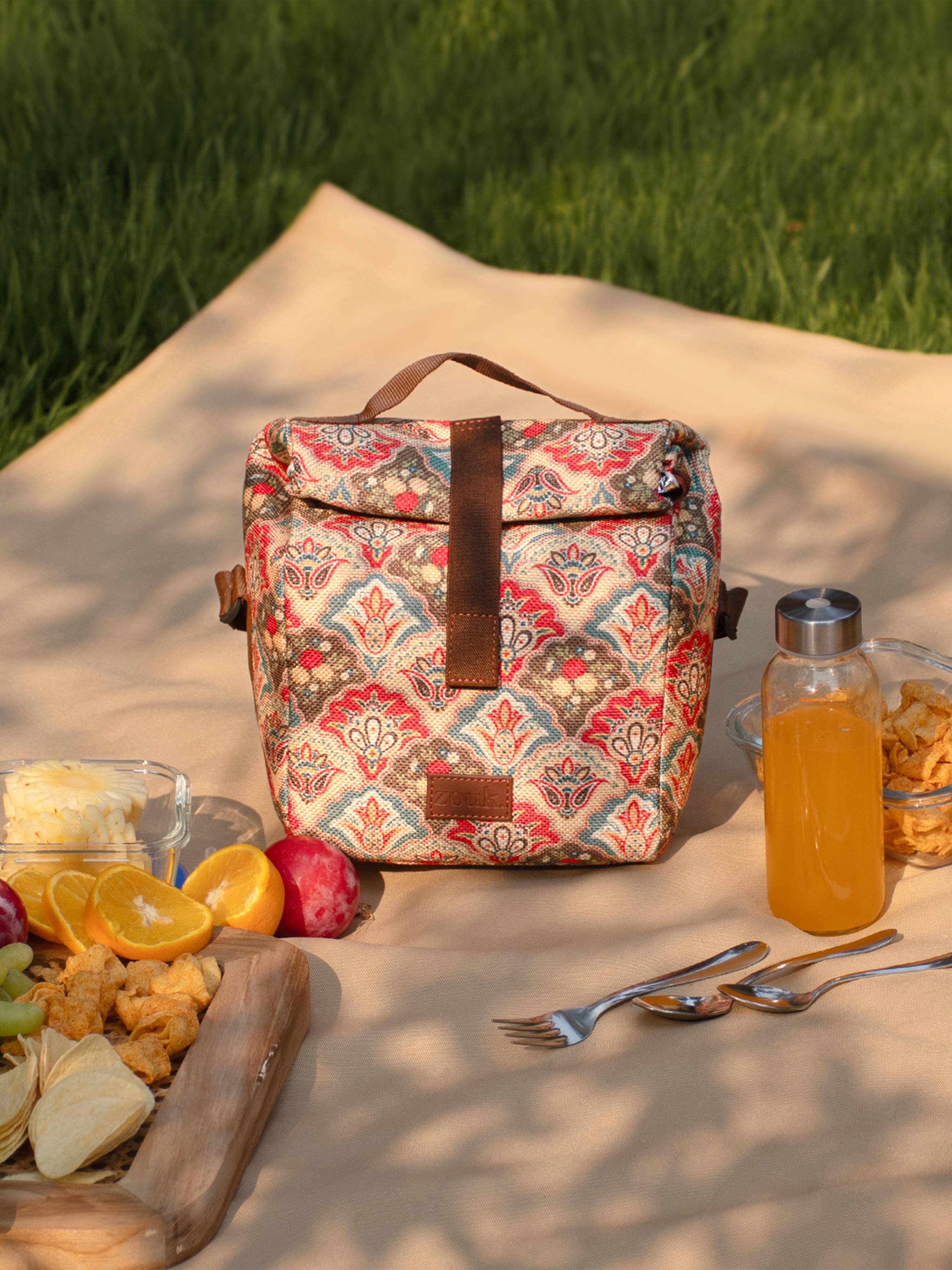     			Zouk Multicolor Lunch Bags ( 1 Pc )
