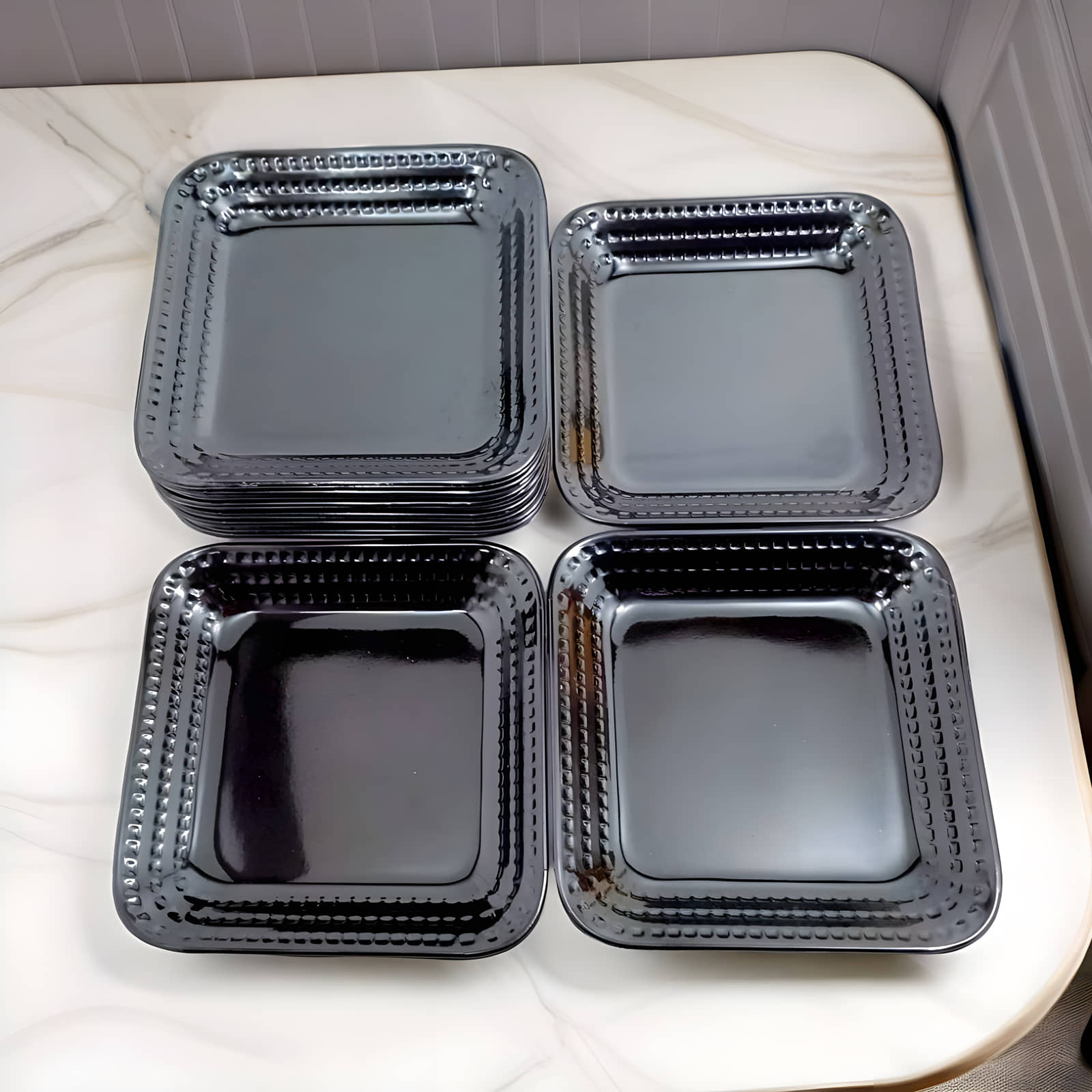 kitchrox 12 Pcs Melamine Black Quarter Plate