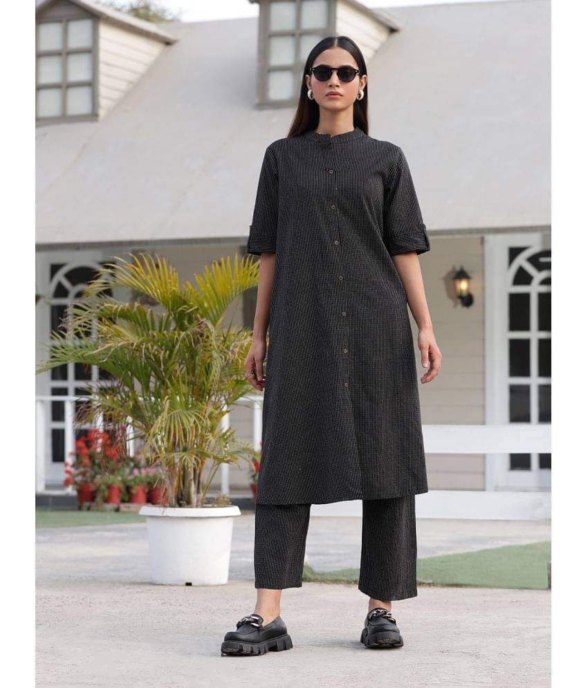     			Queenley Cotton Striped A-line Women's Kurti - Black ( Pack of 1 )