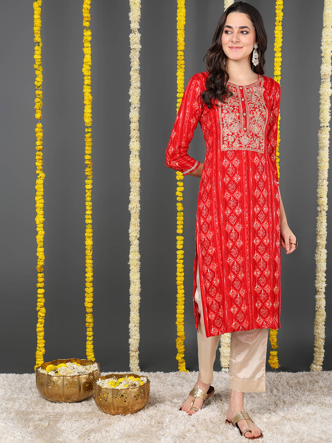 Vaamsi Cotton Blend Printed Straight Women's Kurti - Red ( Pack of 1 ) - Kurtis, Tunics | Buy online on ZillyBuy