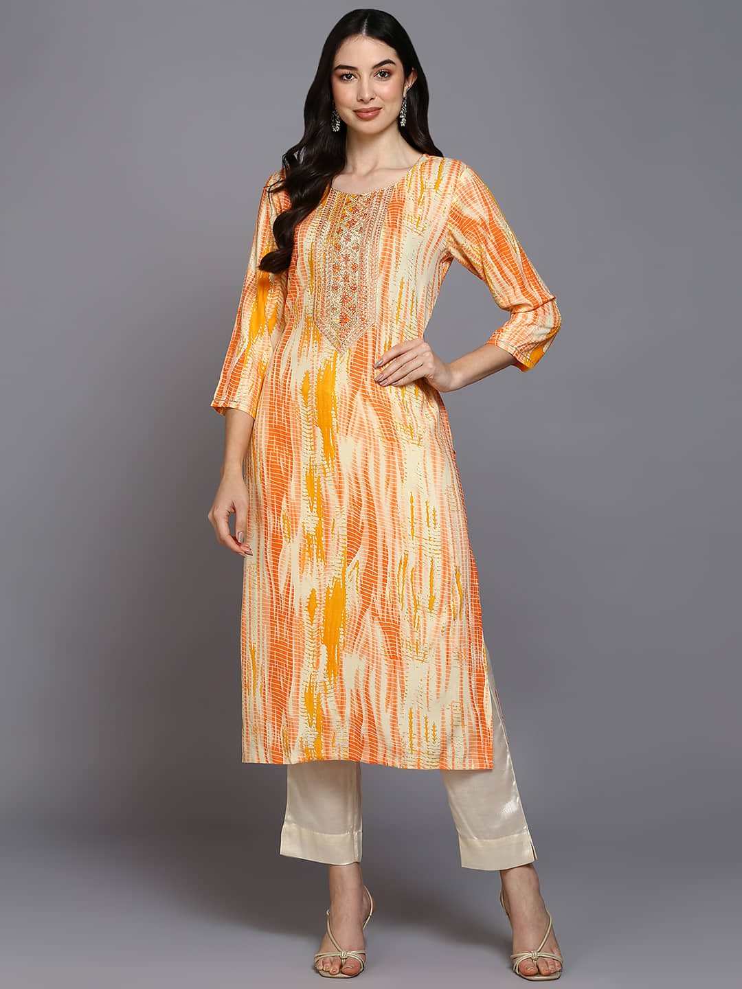 Vaamsi Cotton Blend Printed Straight Women's Kurti - Cream ( Pack of 1 ) - Kurtis, Tunics | Buy online on ZillyBuy