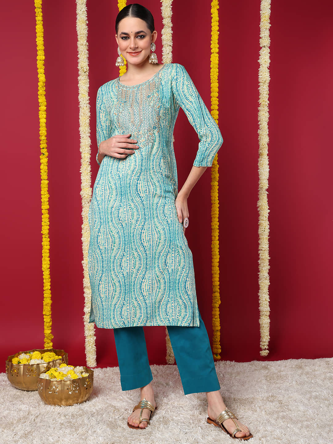 Vaamsi Cotton Blend Printed Straight Women's Kurti - Blue ( Pack of 1 ) - Kurtis, Tunics | Buy online on ZillyBuy