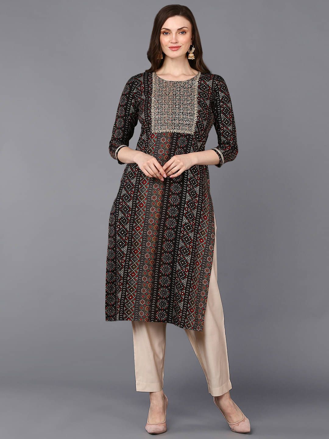     			Vaamsi Cotton Blend Printed Straight Women's Kurti - Black ( Pack of 1 )