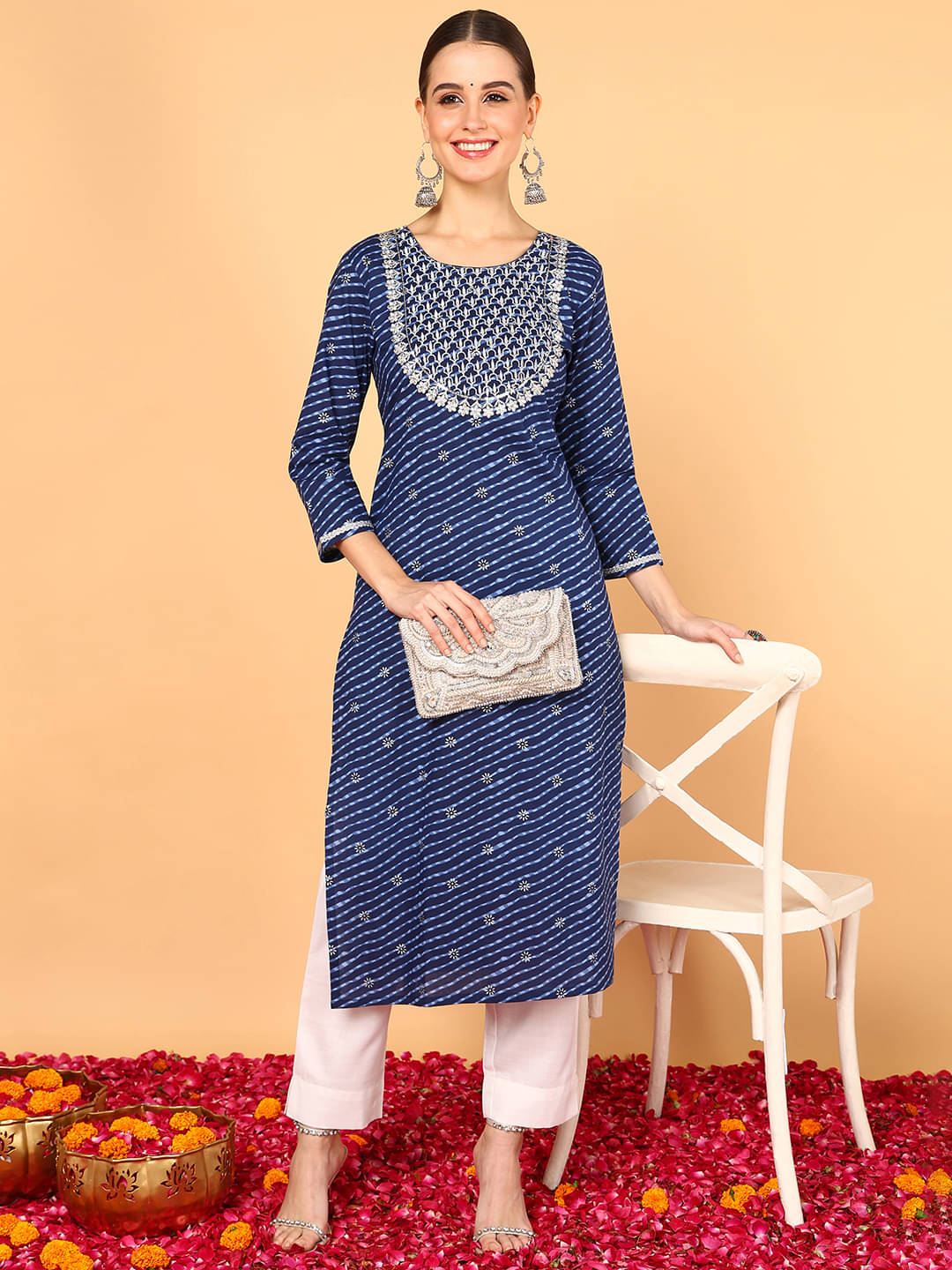     			Vaamsi Cotton Striped Straight Women's Kurti - Navy Blue ( Pack of 1 )