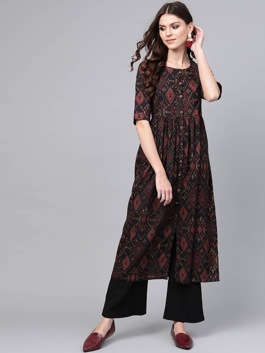     			Vaamsi Rayon Printed A-line Women's Kurti - Black ( Pack of 1 )