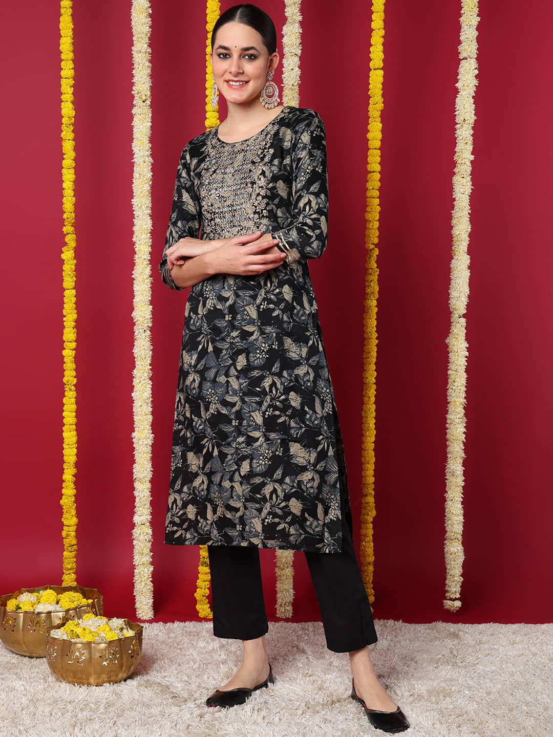 Vaamsi Silk Blend Printed Straight Women's Kurti - Navy Blue ( Pack of 1 ) - Kurtis, Tunics | Buy online on ZillyBuy
