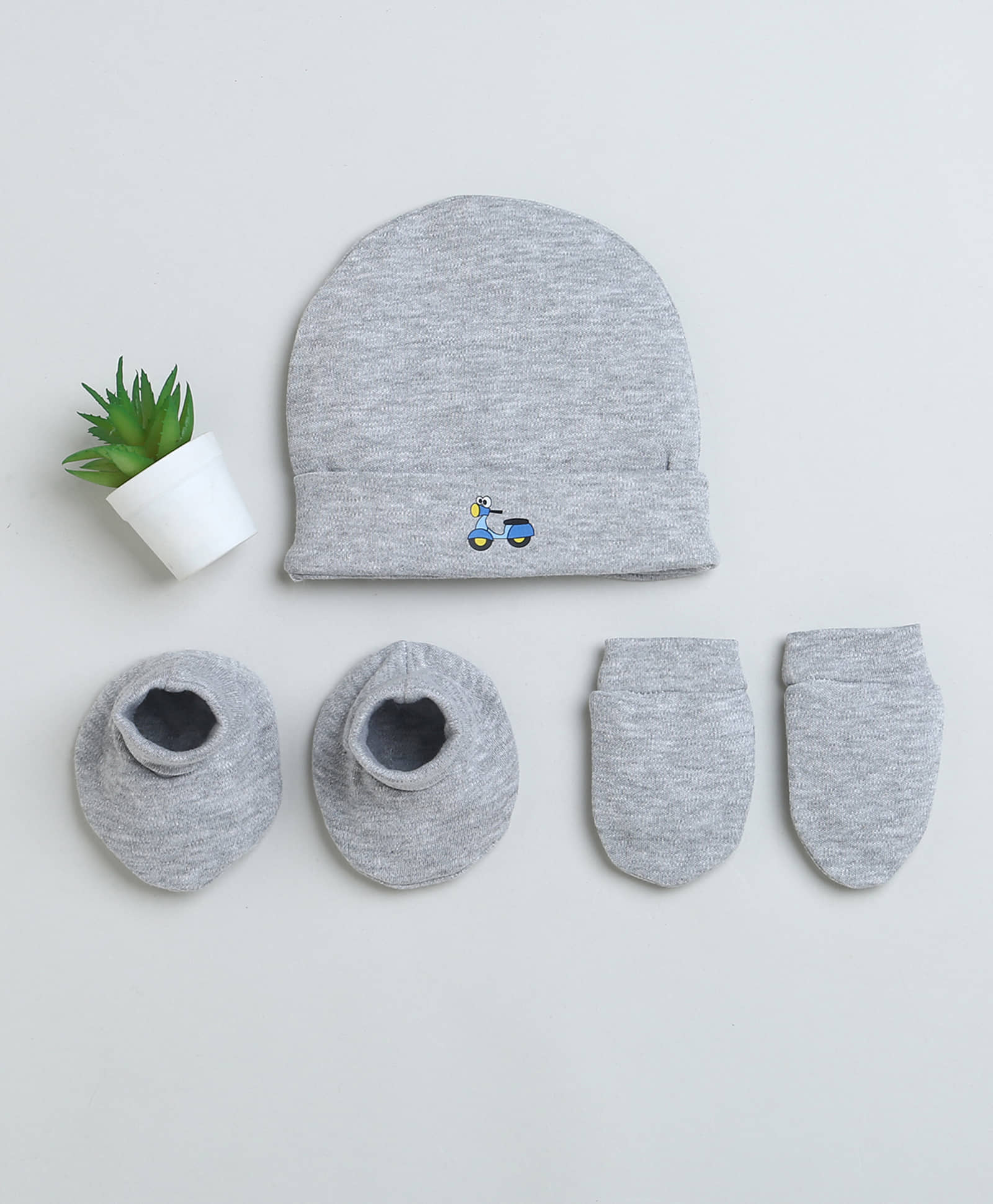 BUMZEE Grey Boys Cotton Cap Mitten Bootie Set Age - 0-3 Months
