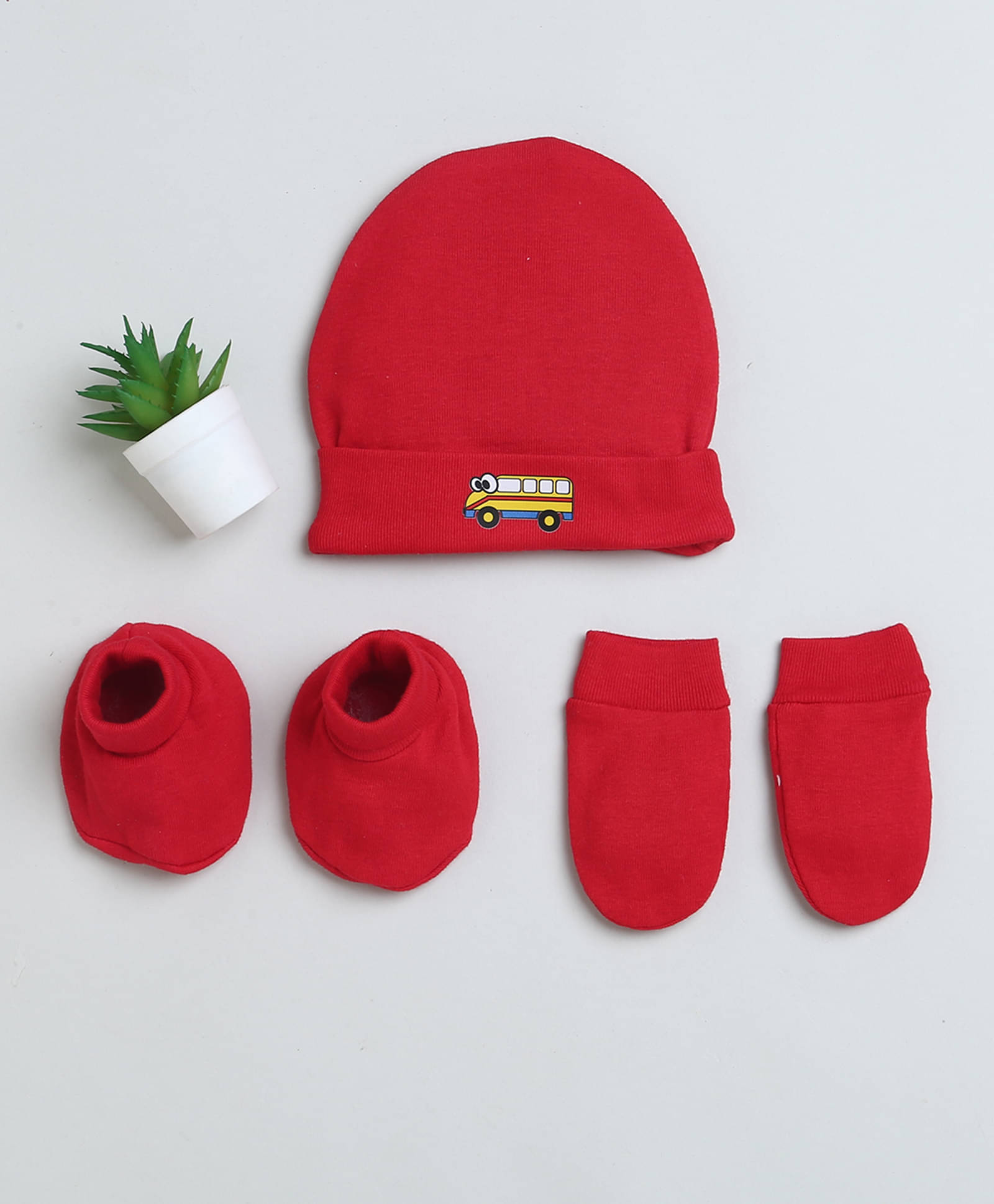 BUMZEE Red Girls Cotton Cap Mitten Bootie Set Age - 0-3 Months BUMZEE Red Girls Cotton Cap Mitten Bootie Set Age - 0-3 Months