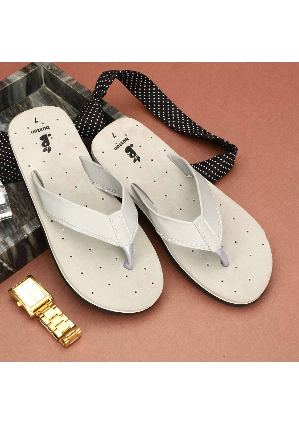     			Buxton Grey Men's Daily Slipper