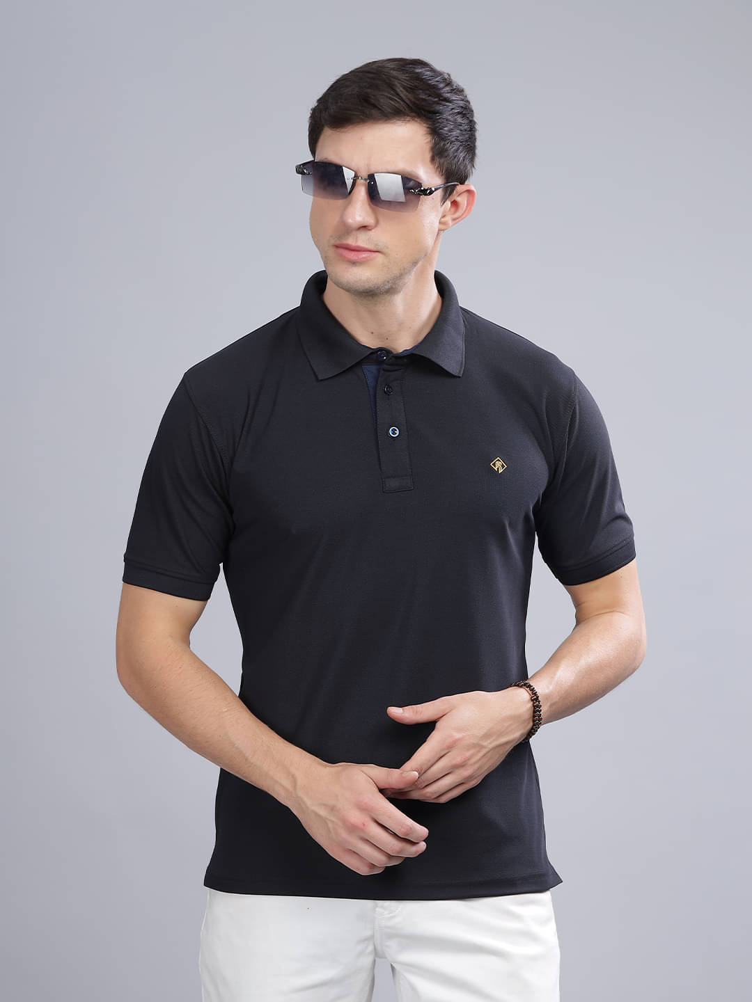 Paul Street Pack of 1 Polyester Slim Fit Embroidered Half Sleeves Men's Polo T Shirt ( Black )     			Paul Street Pack of 1 Polyester Slim Fit Embroidered Half Sleeves Men's Polo T Shirt ( Black )