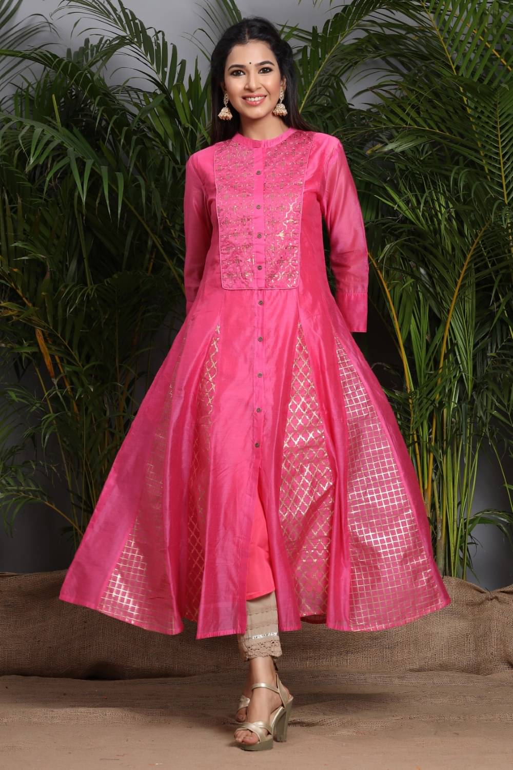 Juniper Chanderi Embellished A-line Women's Kurti - Pink ( Pack of 1 ) Juniper Chanderi Embellished A-line Women's Kurti - Pink ( Pack of 1 )
