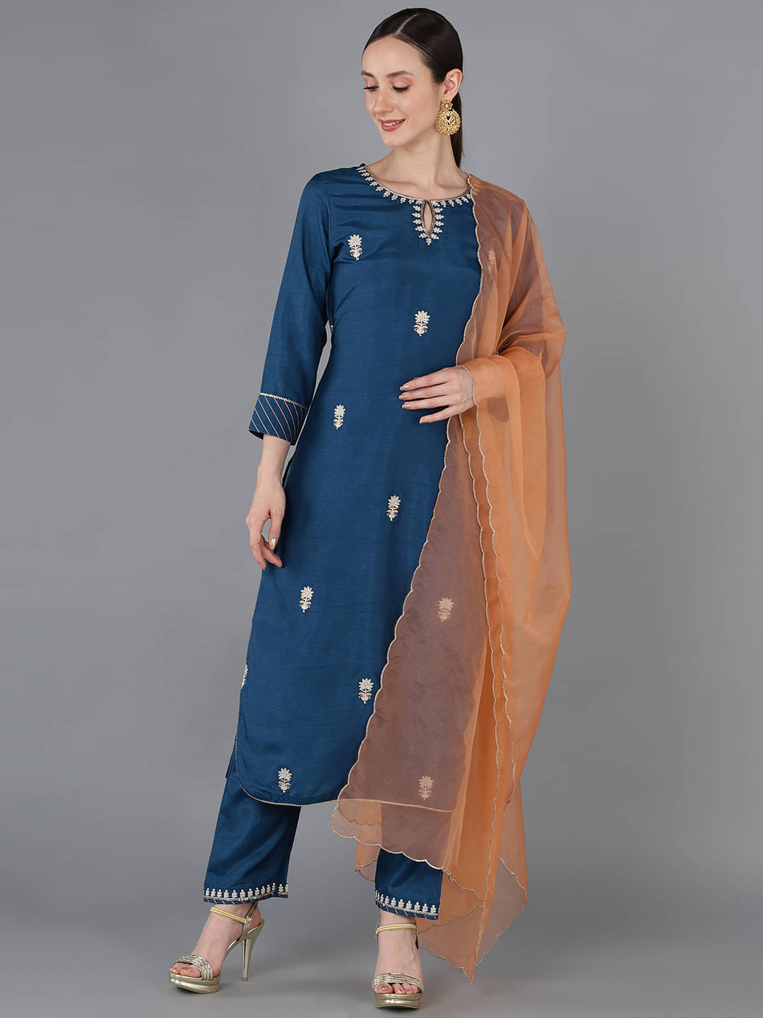Vaamsi Silk Blend Embroidered Kurti With Pants Women's Stitched Salwar Suit - Teal ( Pack of 1 ) Vaamsi Silk Blend Embroidered Kurti With Pants Women's Stitched Salwar Suit - Teal ( Pack of 1 )