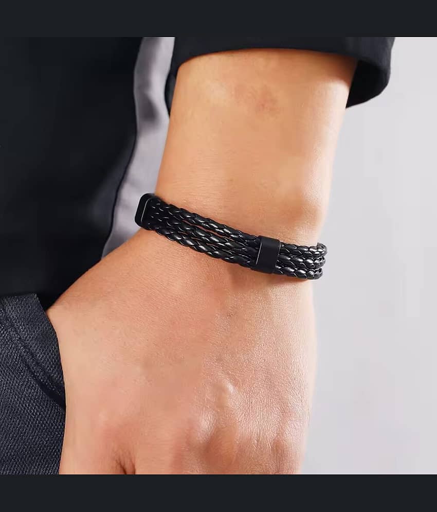 FASHION FRILL Black Bracelet ( Pack of 1 ) - Bangles & Bracelets | Buy online on ZillyBuy