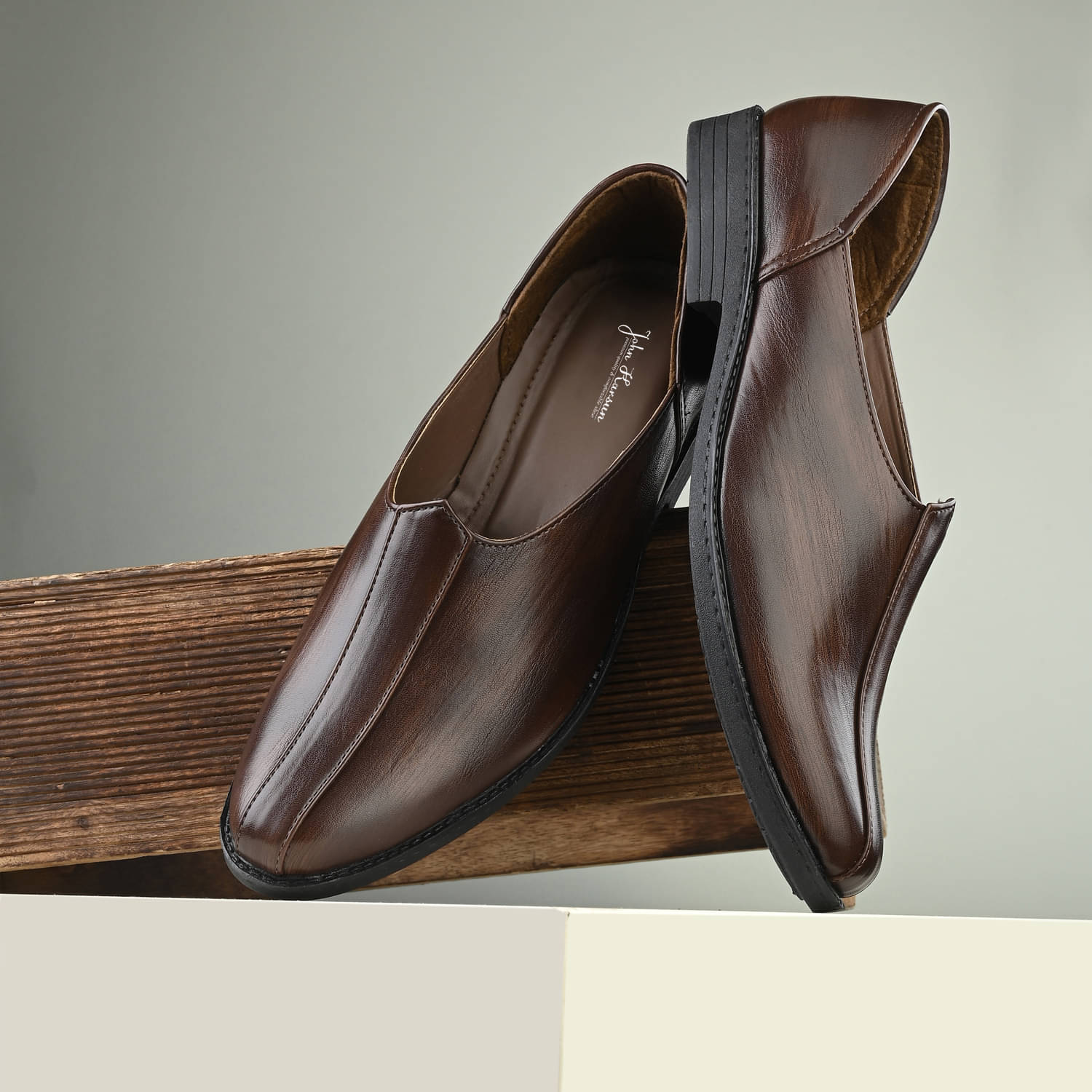     			John Karsun Brown Men's Mojaris