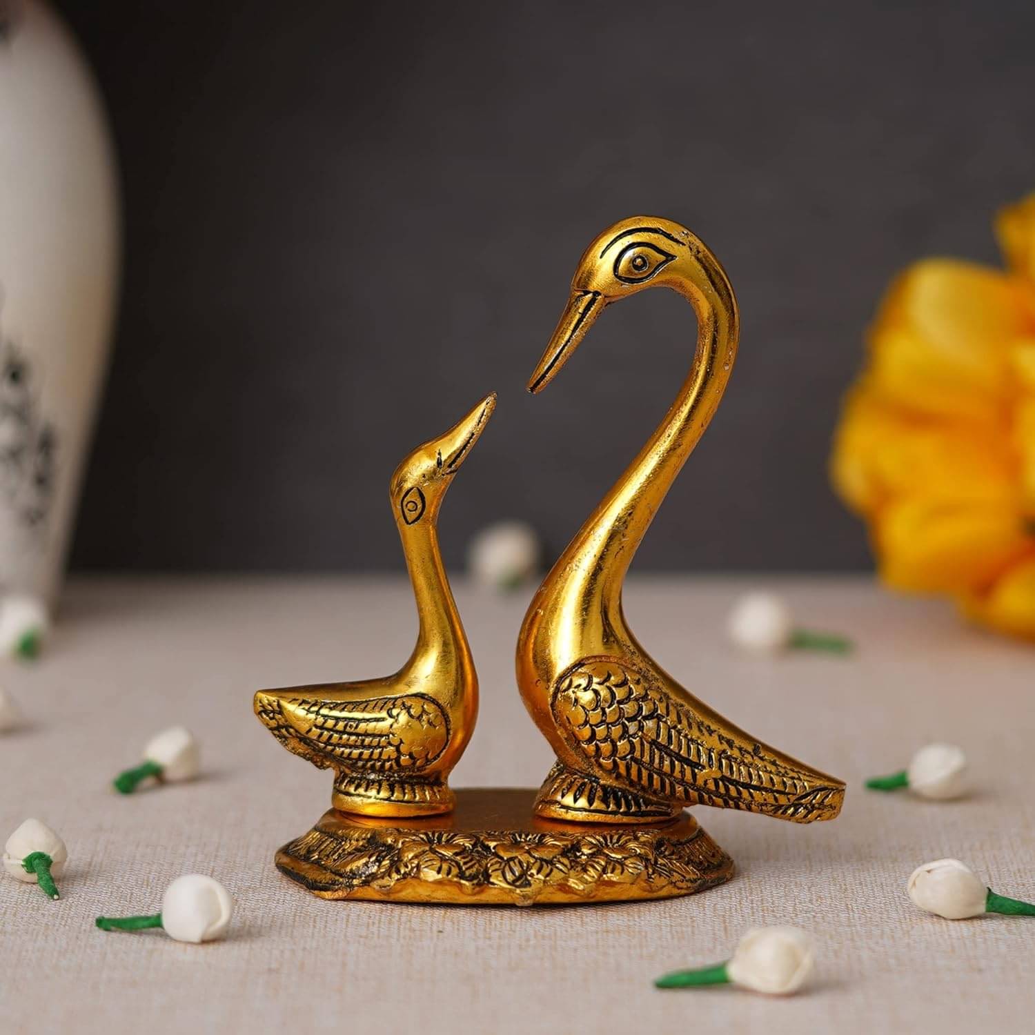KAMLA ARTS Handicraft Showpiece 15.24 cm - Pack of 1 KAMLA ARTS Handicraft Showpiece 15.24 cm - Pack of 1