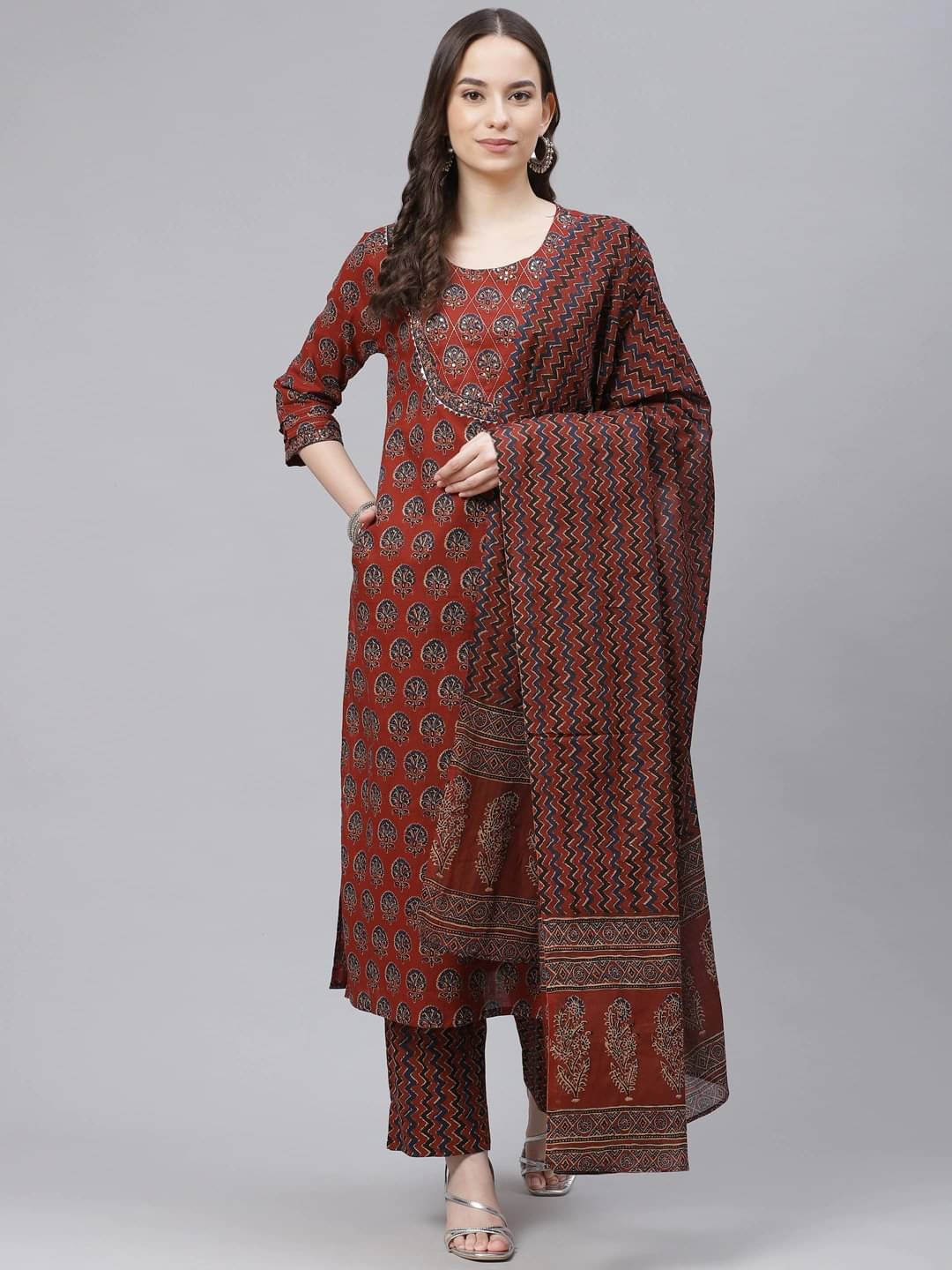 Vaamsi Rayon Printed Kurti With Pants Women's Stitched Salwar Suit - Rust ( Pack of 1 ) Vaamsi Rayon Printed Kurti With Pants Women's Stitched Salwar Suit - Rust ( Pack of 1 )