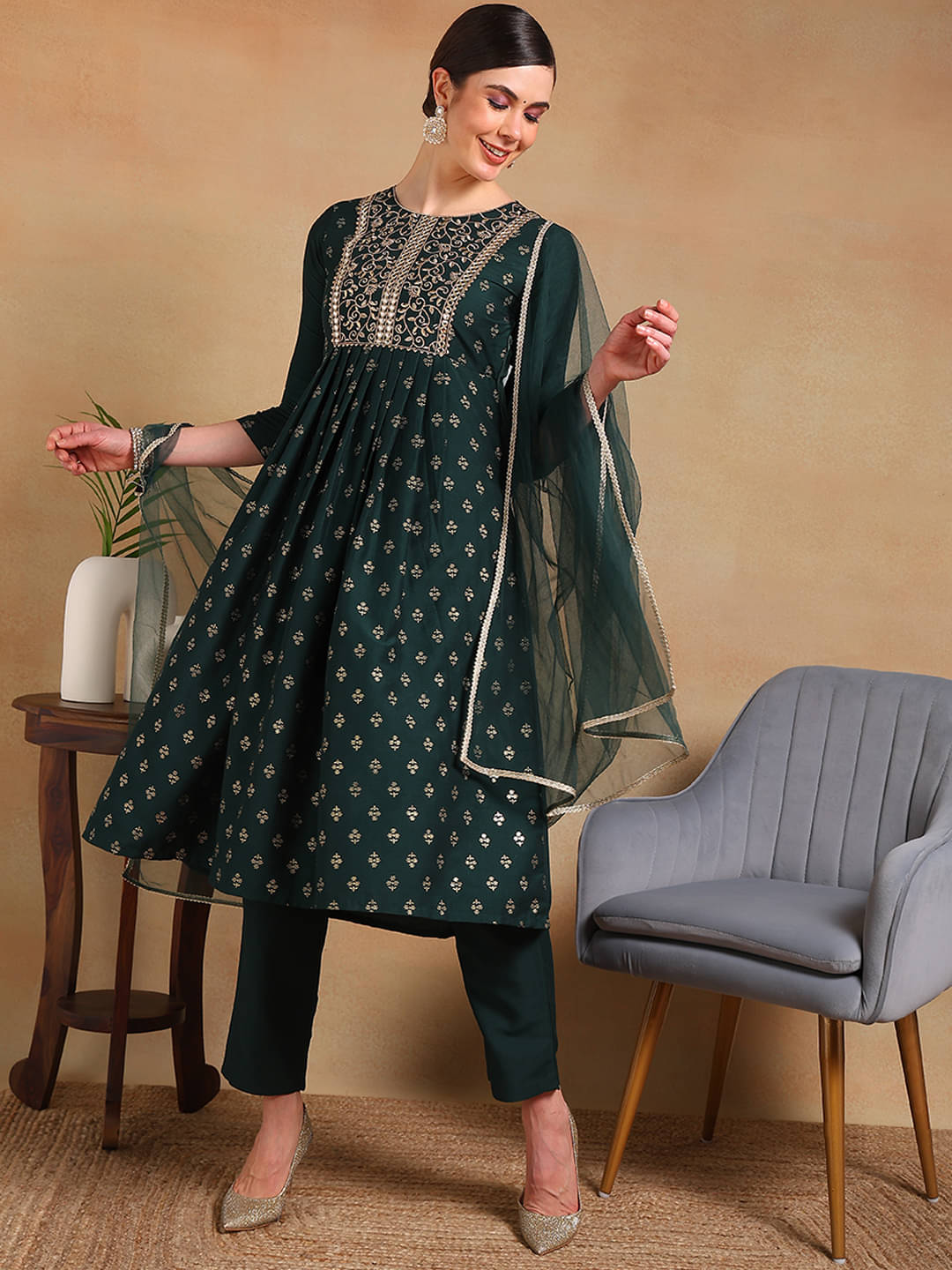 Vaamsi Silk Blend Self Design Kurti With Pants Women's Stitched Salwar Suit - Green ( Pack of 1 ) Vaamsi Silk Blend Self Design Kurti With Pants Women's Stitched Salwar Suit - Green ( Pack of 1 )