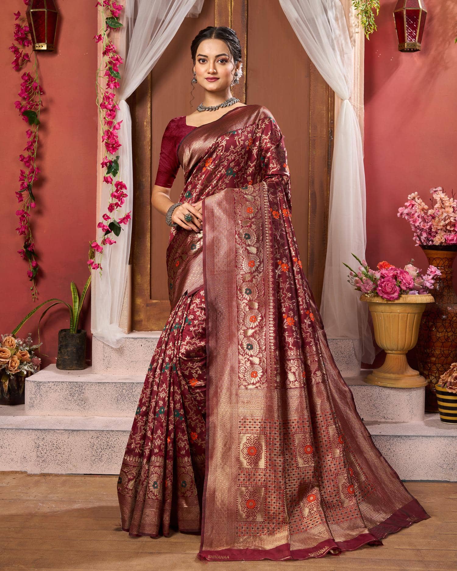 Aadvika Art Silk Woven Saree With Unstitched Blouse Piece ( Maroon ) - Sarees | Buy online on ZillyBuy