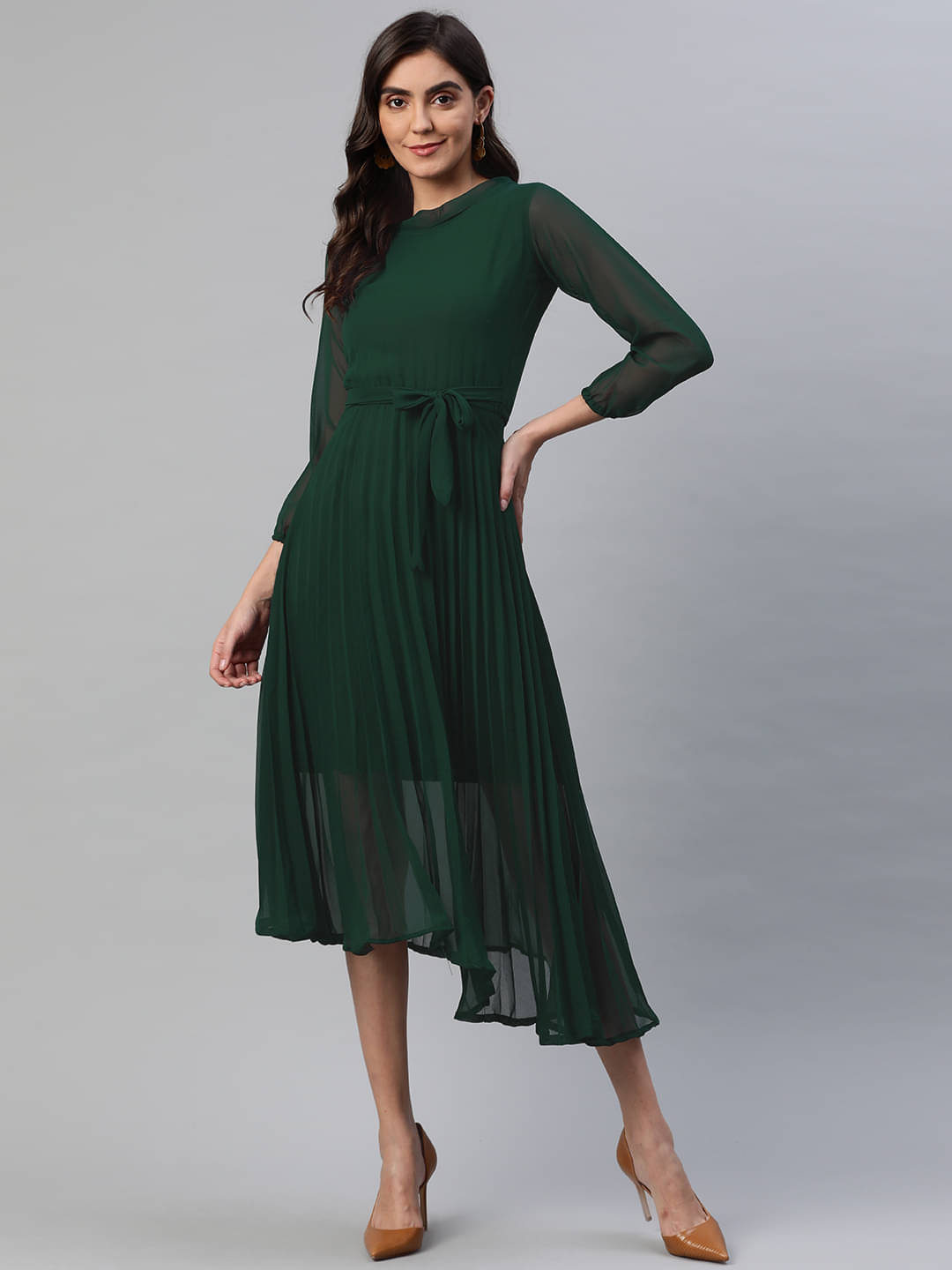     			Aarika Women Georgette Solid Fit & Flare Dress ( Green )