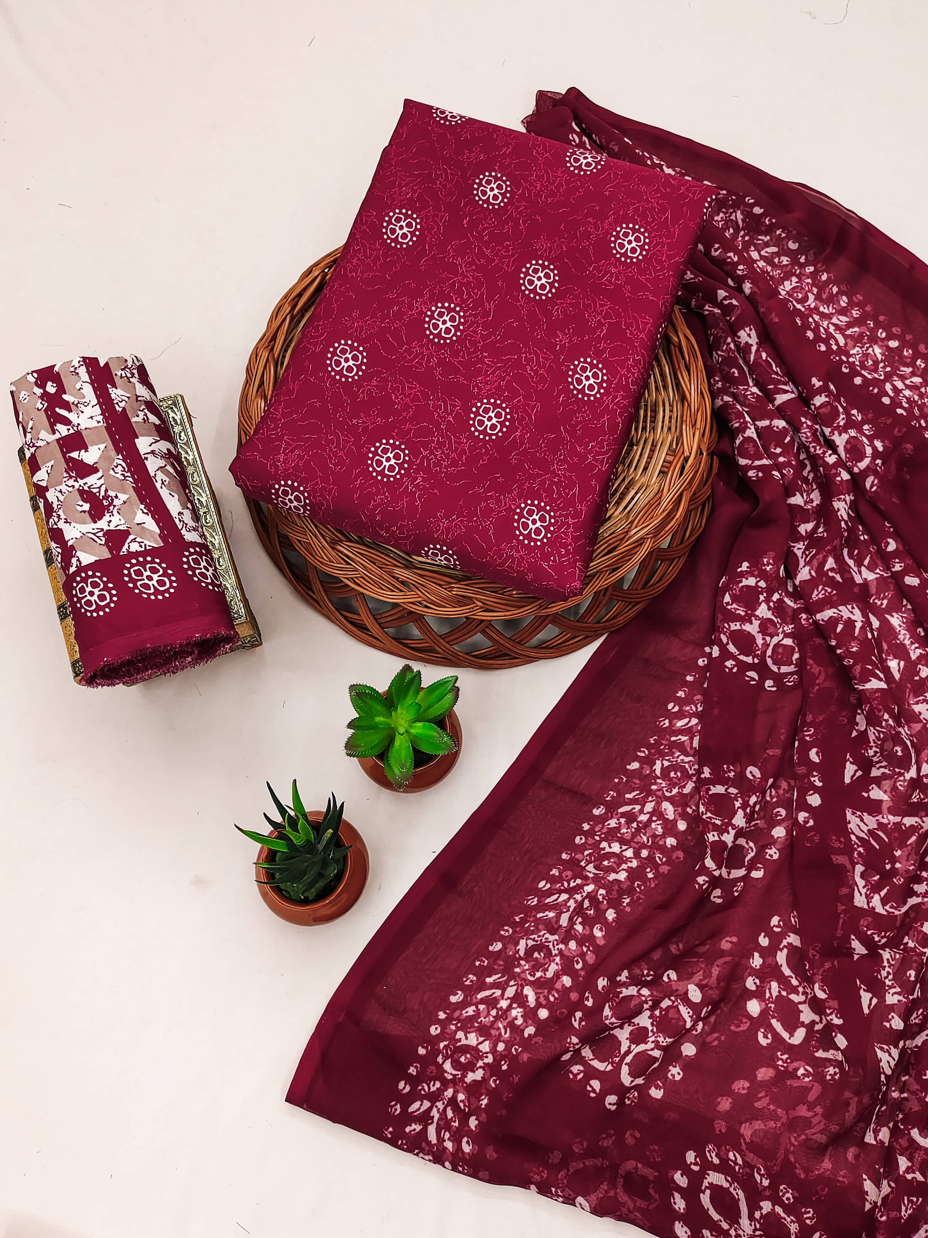     			Kashvi Unstitched Crepe Printed Dress Material - Maroon ( Pack of 1 )