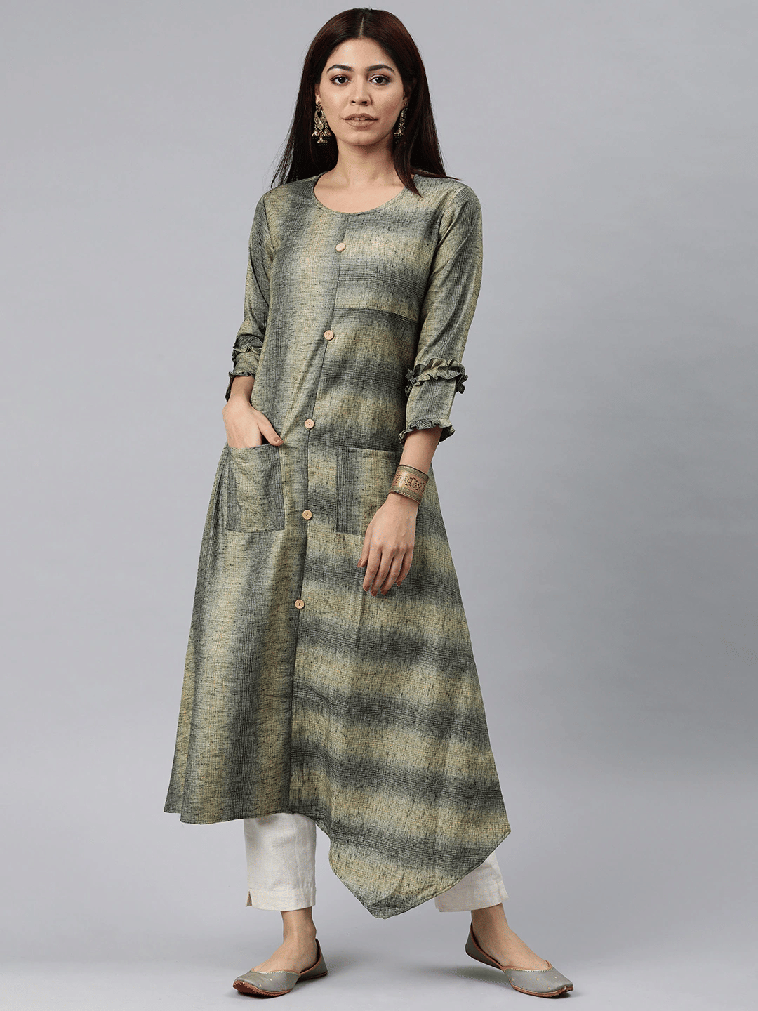 Vaamsi Cotton Printed A-line Women's Kurti - Grey ( Pack of 1 )     			Vaamsi Cotton Printed A-line Women's Kurti - Grey ( Pack of 1 )