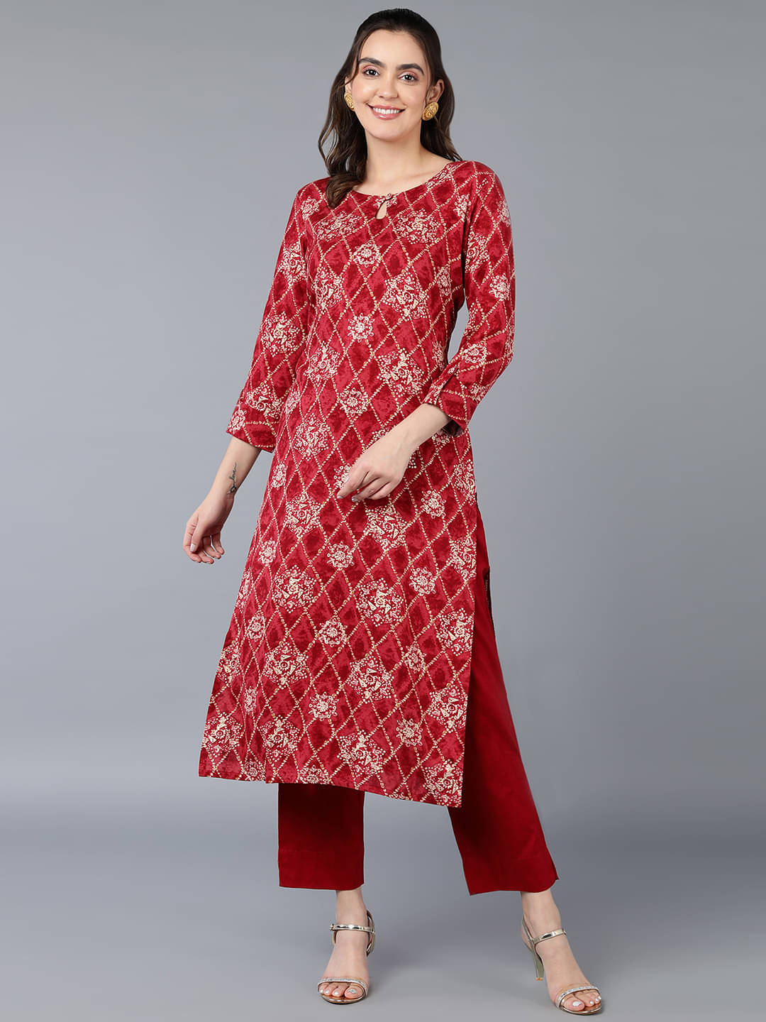 Vaamsi Viscose Printed Straight Women's Kurti - Maroon ( Pack of 1 ) Vaamsi Viscose Printed Straight Women's Kurti - Maroon ( Pack of 1 )