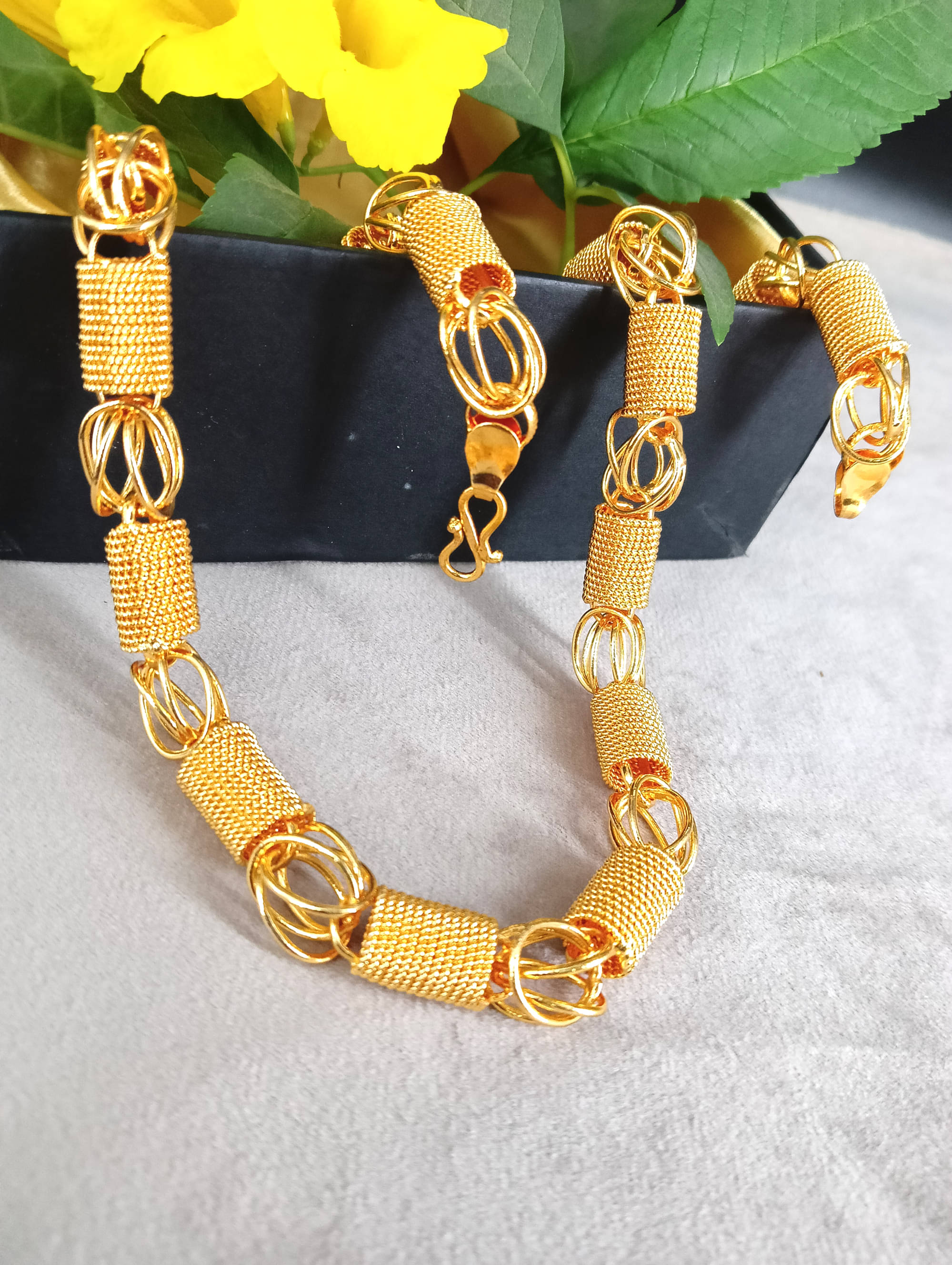 SHANKH-KRIVA Gold Plated Chain ( Set of 1 ) SHANKH-KRIVA Gold Plated Chain ( Set of 1 )