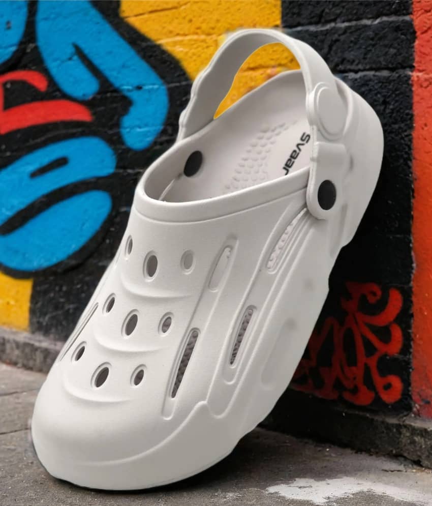 Svaar - Off White Men's Clogs