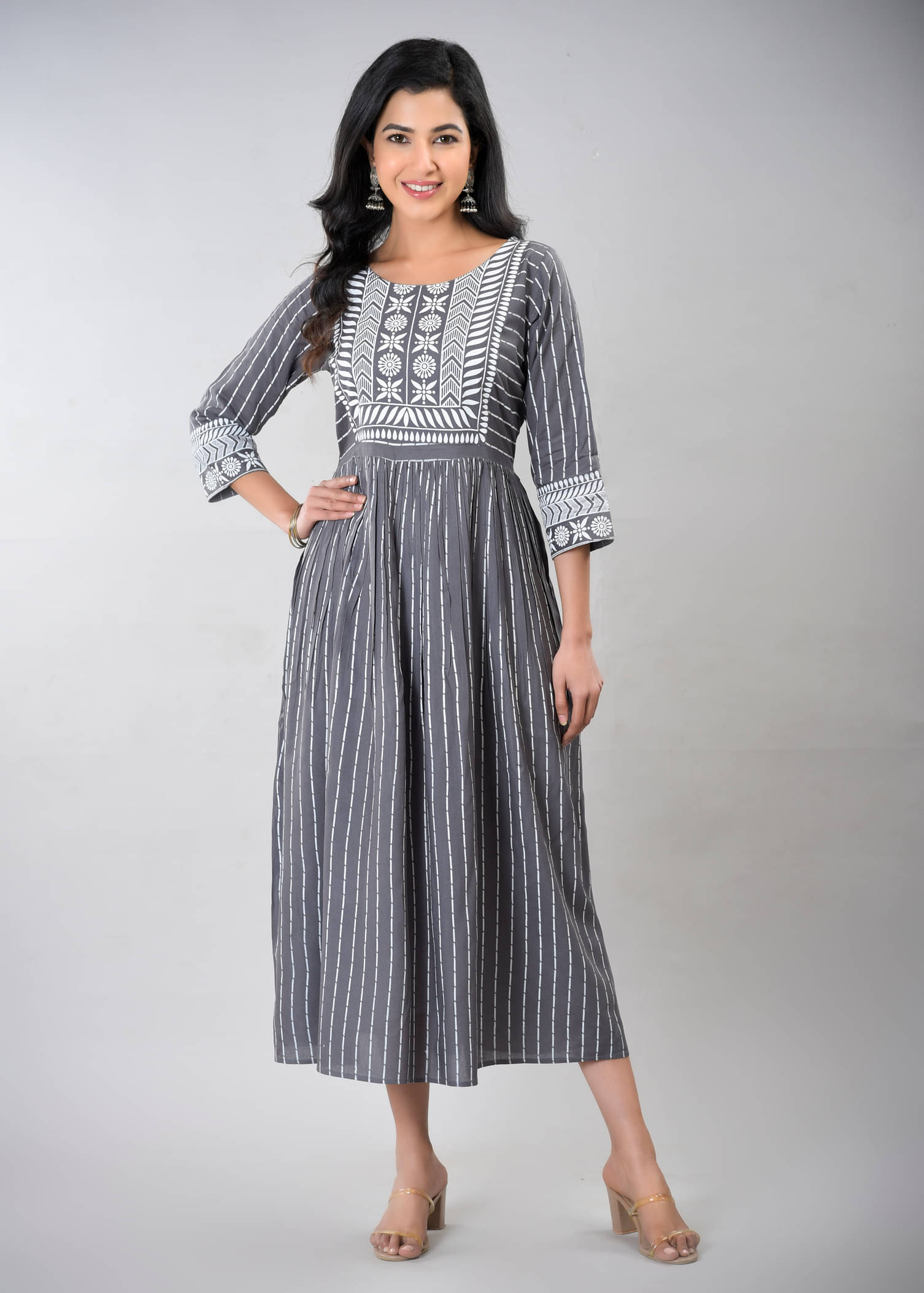 FABRR Rayon Printed Anarkali Women's Kurti - Grey ( Pack of 1 ) FABRR Rayon Printed Anarkali Women's Kurti - Grey ( Pack of 1 )