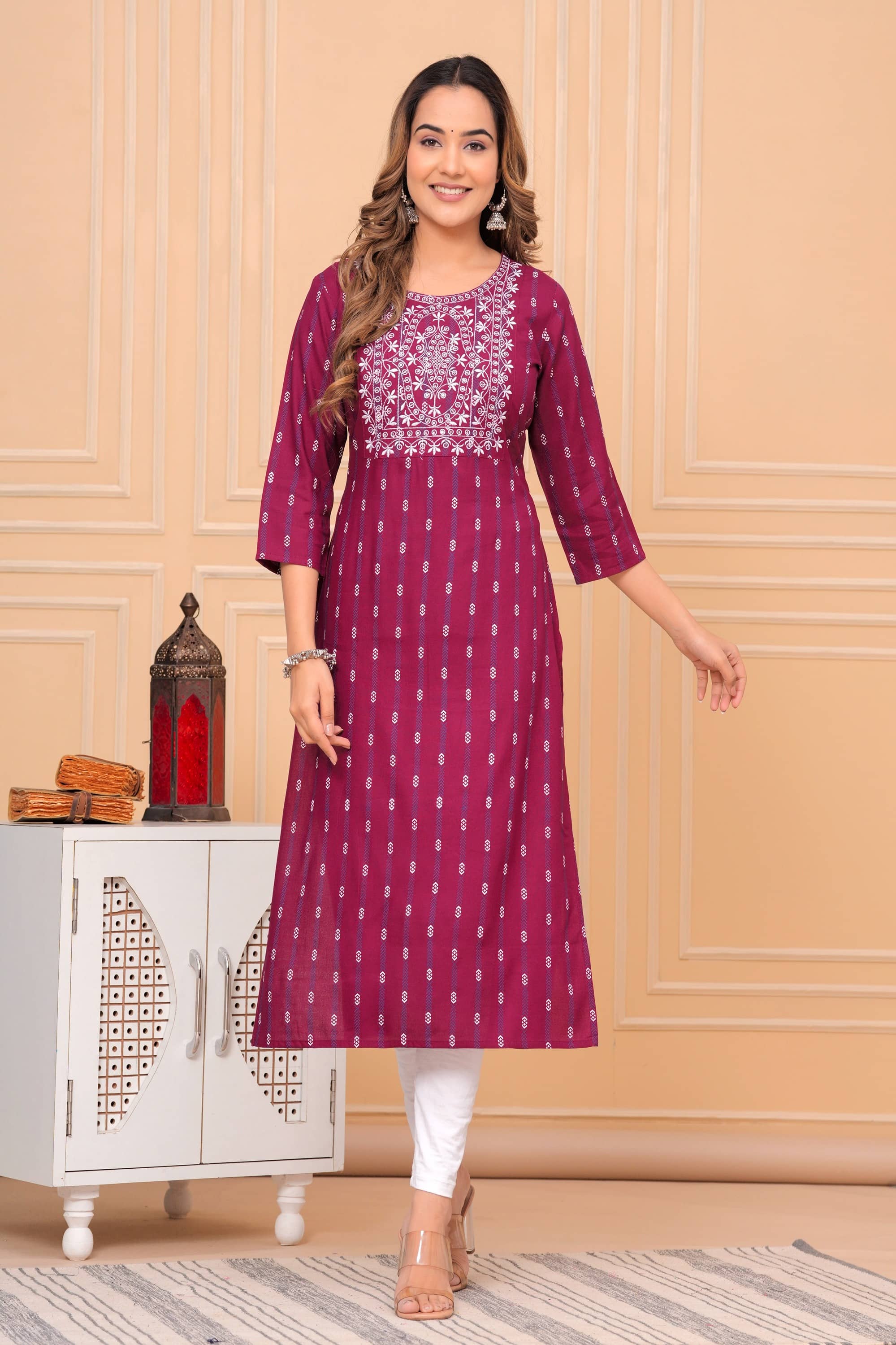 GlowWorld Rayon Embroidered Straight Women's Kurti - Maroon ( Pack of 1 ) - Kurtis, Tunics | Buy online on ZillyBuy